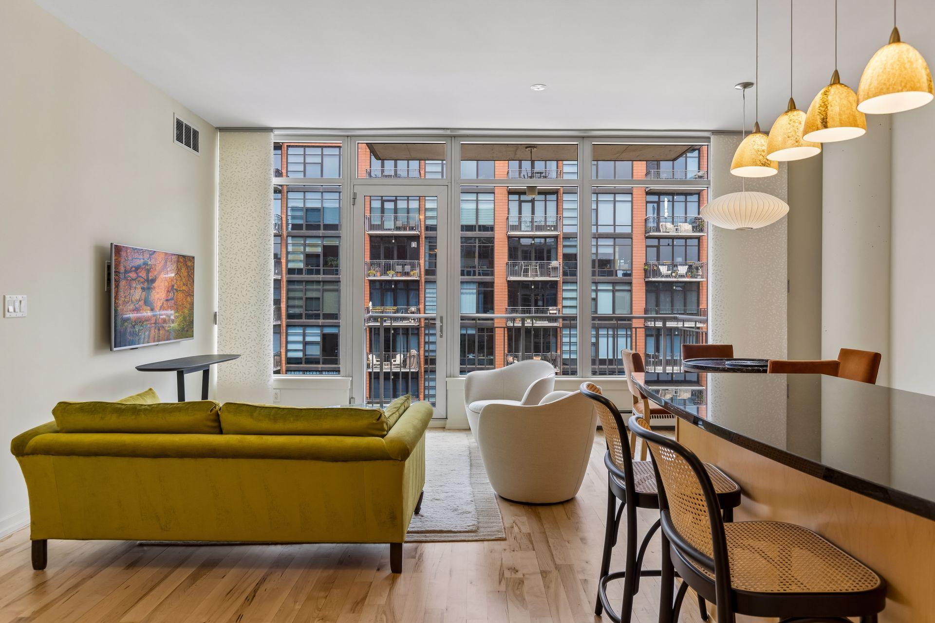 Photo 1 of Sale Pending at 215 10th Avenue S #633, Minneapolis, MN 55415 | MLS# 7121445 | Listing updated on 2026-09-21