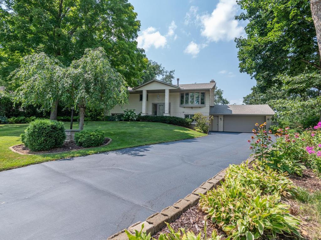 Single family home for sale at 100 Marcin Ln, Burnsville, MN 55337 | MLS# 7121726