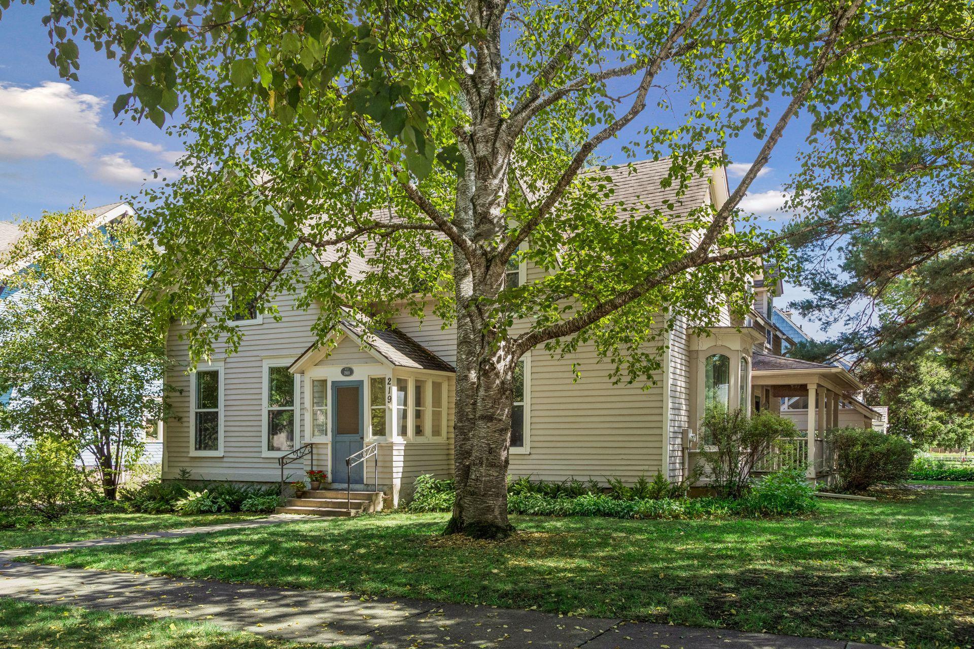 Photo 1 of Single family home for sale at 219 Nevada St, Northfield, MN 55057 | MLS# 7122298 | Listing updated on 2026-10-09
