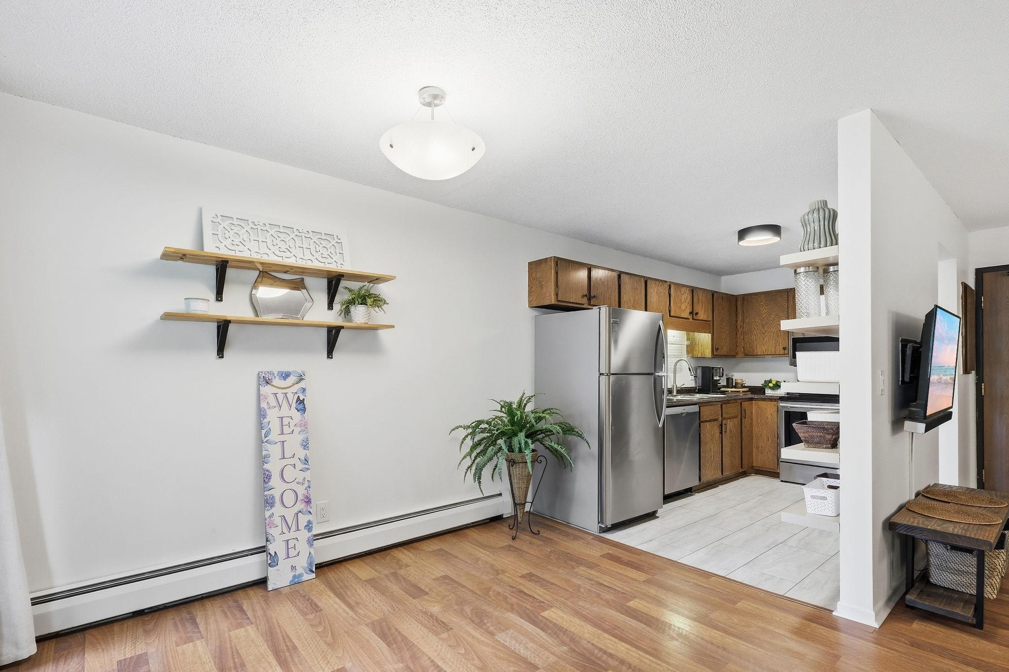 Photo 3 of Condo for sale at 7601 W 101st St #114, Bloomington, MN 55438 | MLS# 7123143 | Listing updated on 2026-10-09