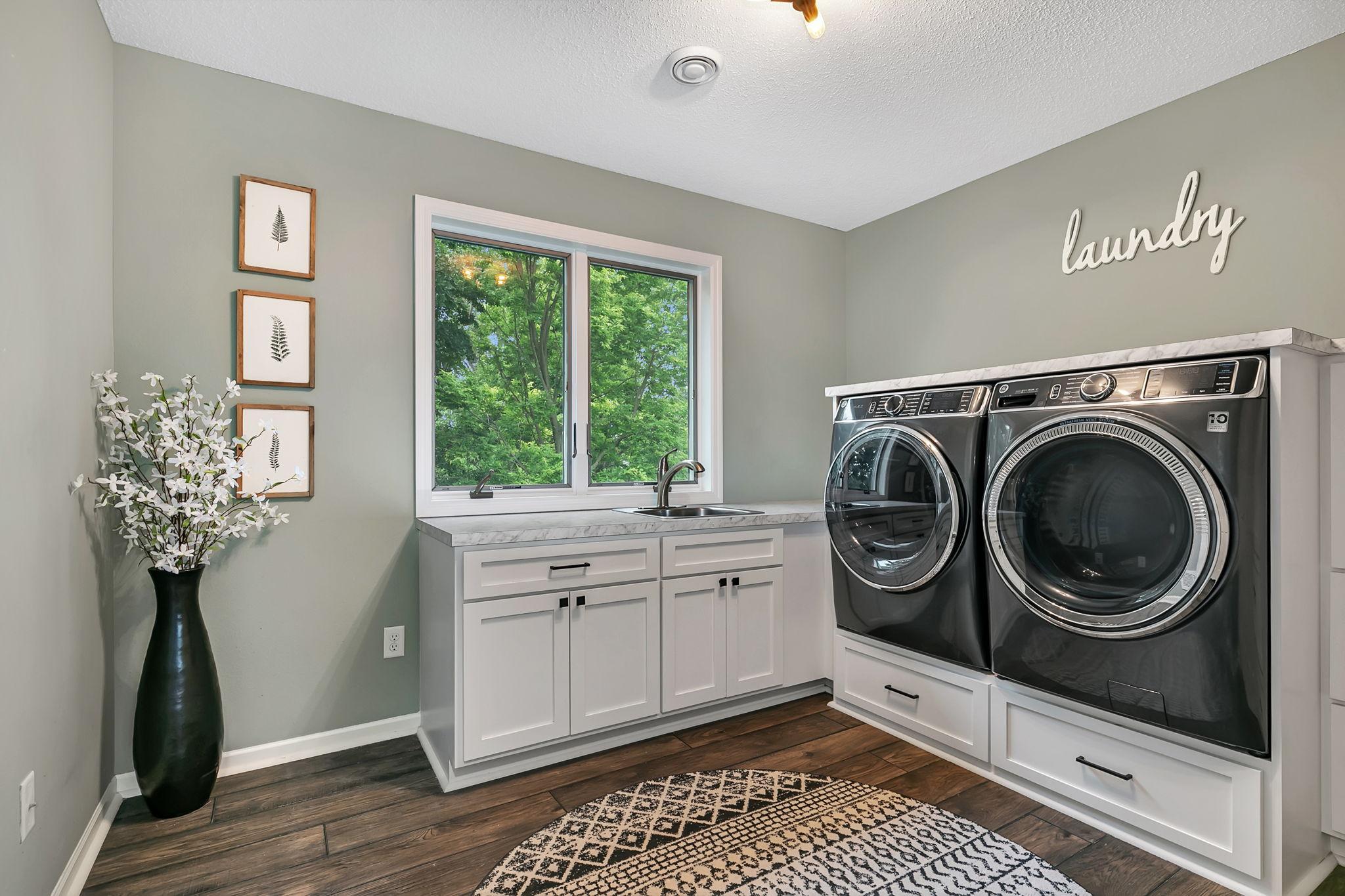 Photo 4 of Single family home for sale at 1373 Heritage Ave NW, Hutchinson, MN 55350 | MLS# 7124414 | Listing updated on 2026-09-21
