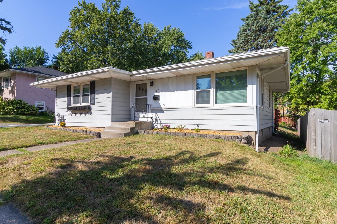 Single family home for sale at 717 Hall Ave, Saint Paul, MN 55107 | MLS# 7126592