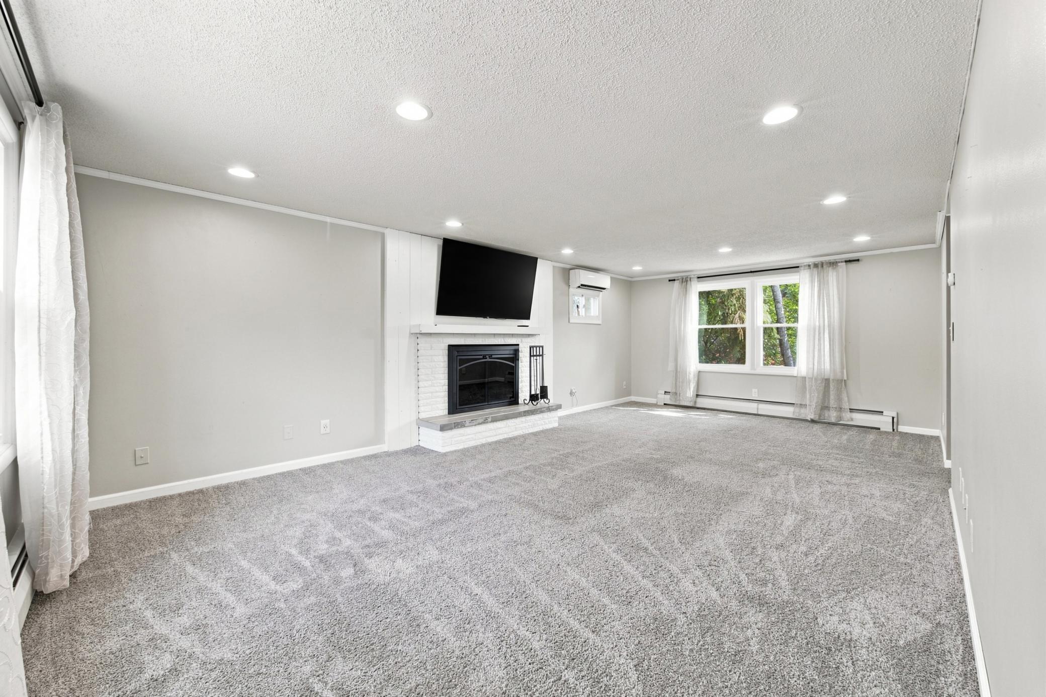 Photo 3 of Single family home for sale at 1002 24th Avenue S, Fargo, ND 58103 | MLS# 7126631 | Listing updated on 2026-10-23