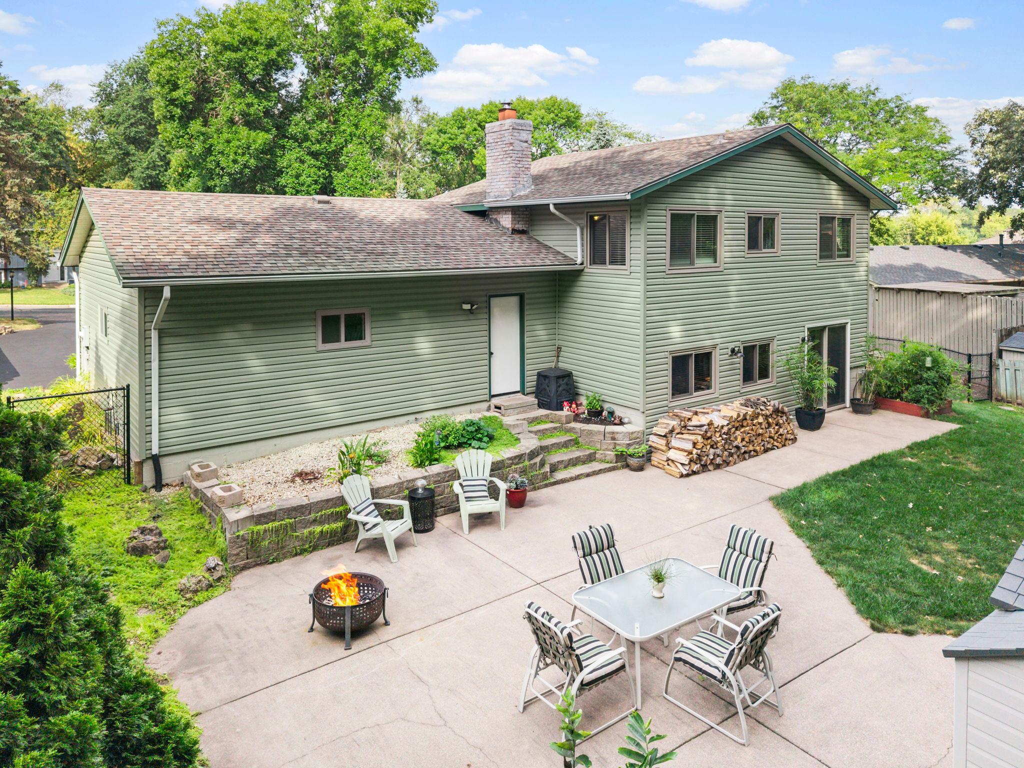 Photo 1 of Single family home for sale at 13405 Walnut Dr, Burnsville, MN 55337 | MLS# 7127446 | Listing updated on 2026-10-25