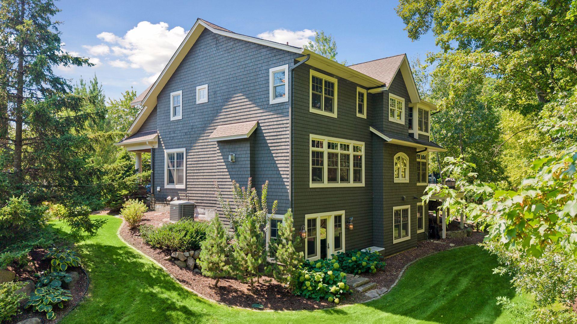 Photo 4 of Sale Pending at 20650 Parkview Ln, Excelsior, MN 55331 | MLS# 7129463 | Listing updated on 2026-10-24