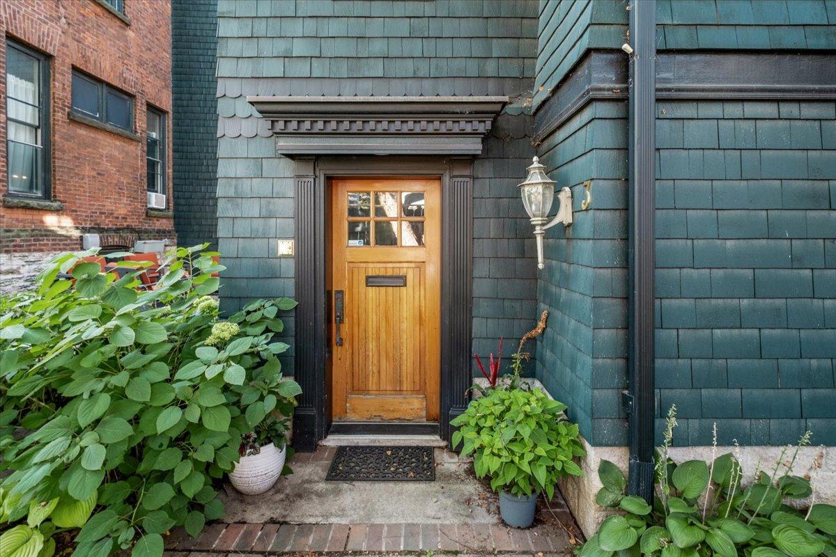 Listing Photo 1 - Condo for sale in building located at 449 Portland Ave, Saint Paul, MN 55102 - Unit #3