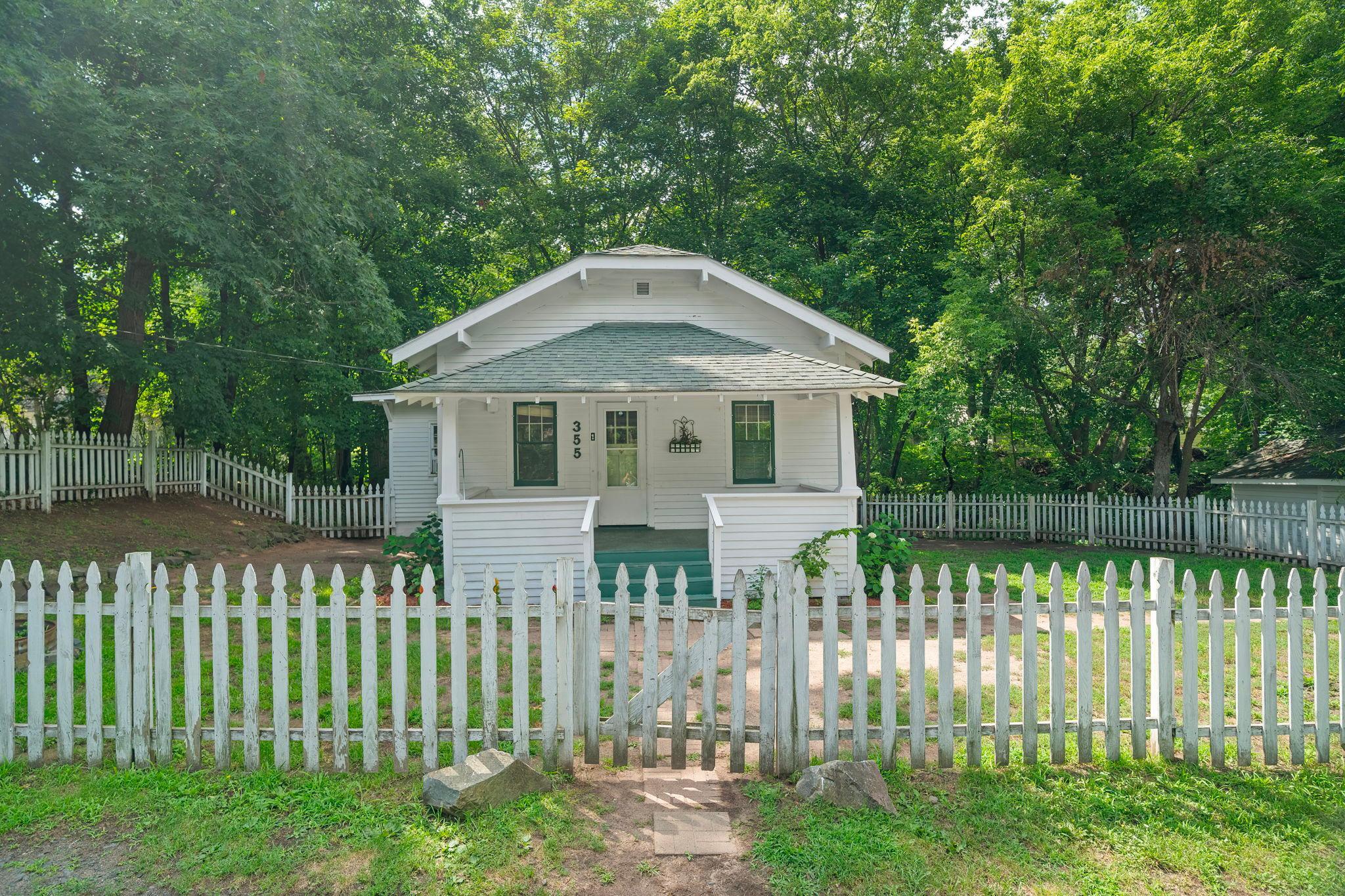 Photo 3 of Single family home for sale at 355 West St, Taylors Falls, MN 55084 | MLS# 7129702 | Listing updated on 2026-09-21