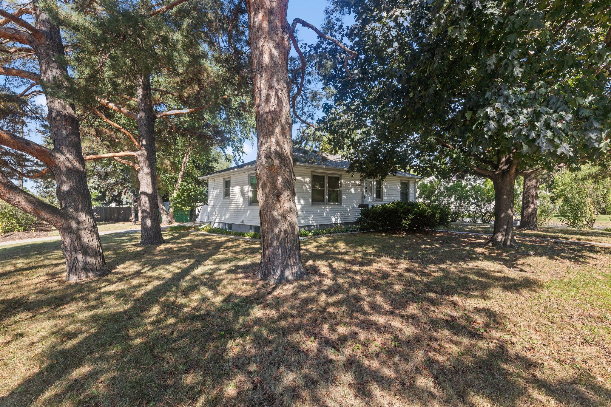 Photo 2 of Sale Pending at 8542 3rd Avenue S, Minneapolis, MN 55420 | MLS# 7129845 | Listing updated on 2026-09-21