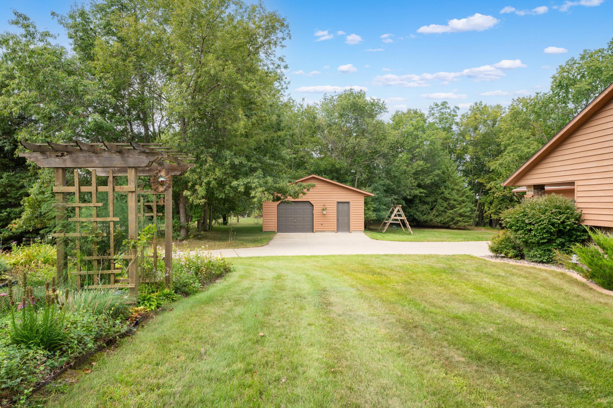 Photo 3 of Single family home for sale at 2191 68th Street Nw, Rochester, MN 55901 | MLS# 7130357 | Listing updated on 2026-09-21