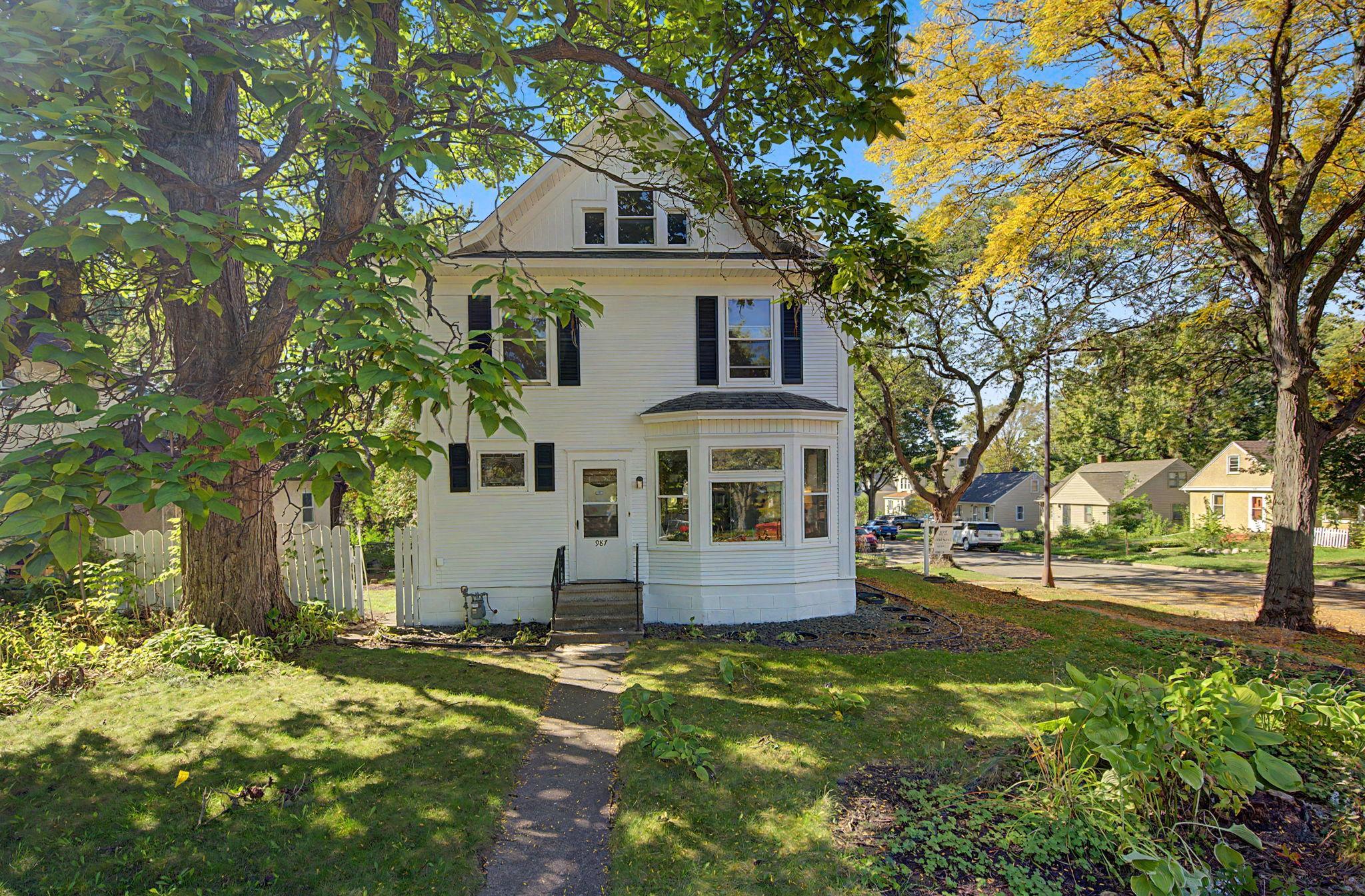 Photo 1 of Single family home for sale at 987 Earl St, Saint Paul, MN 55106 | MLS# 7131225 | Listing updated on 2026-10-25