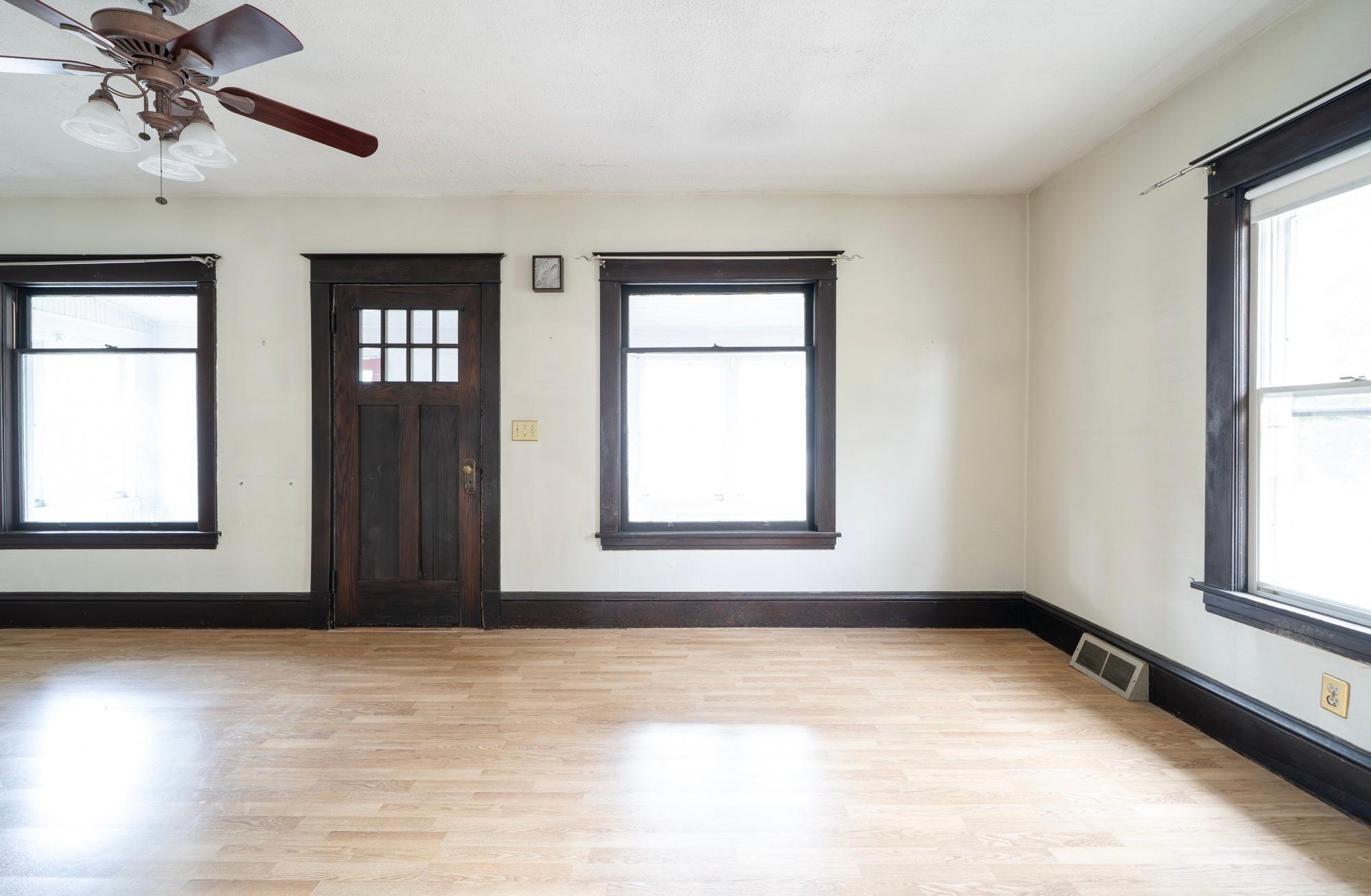 Photo 2 of Sale Pending at 672 Maryland Ave W, Saint Paul, MN 55117 | MLS# 7132128 | Listing updated on 2026-10-25