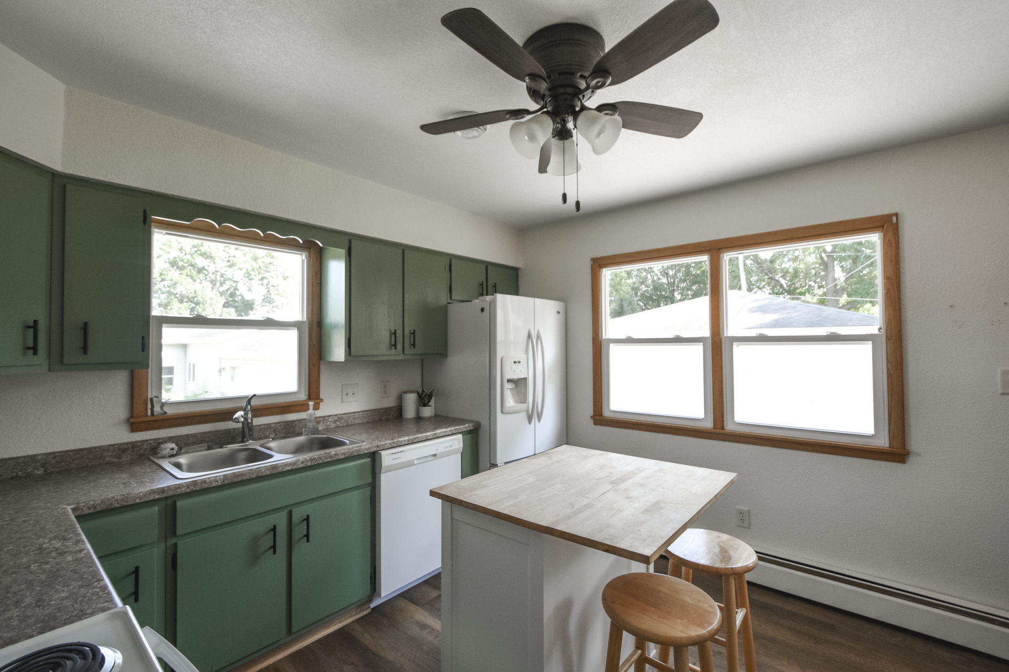 Photo 3 of Single family home for sale at 567 W 5th St, Zumbrota, MN 55992 | MLS# 7132724 | Listing updated on 2026-10-09