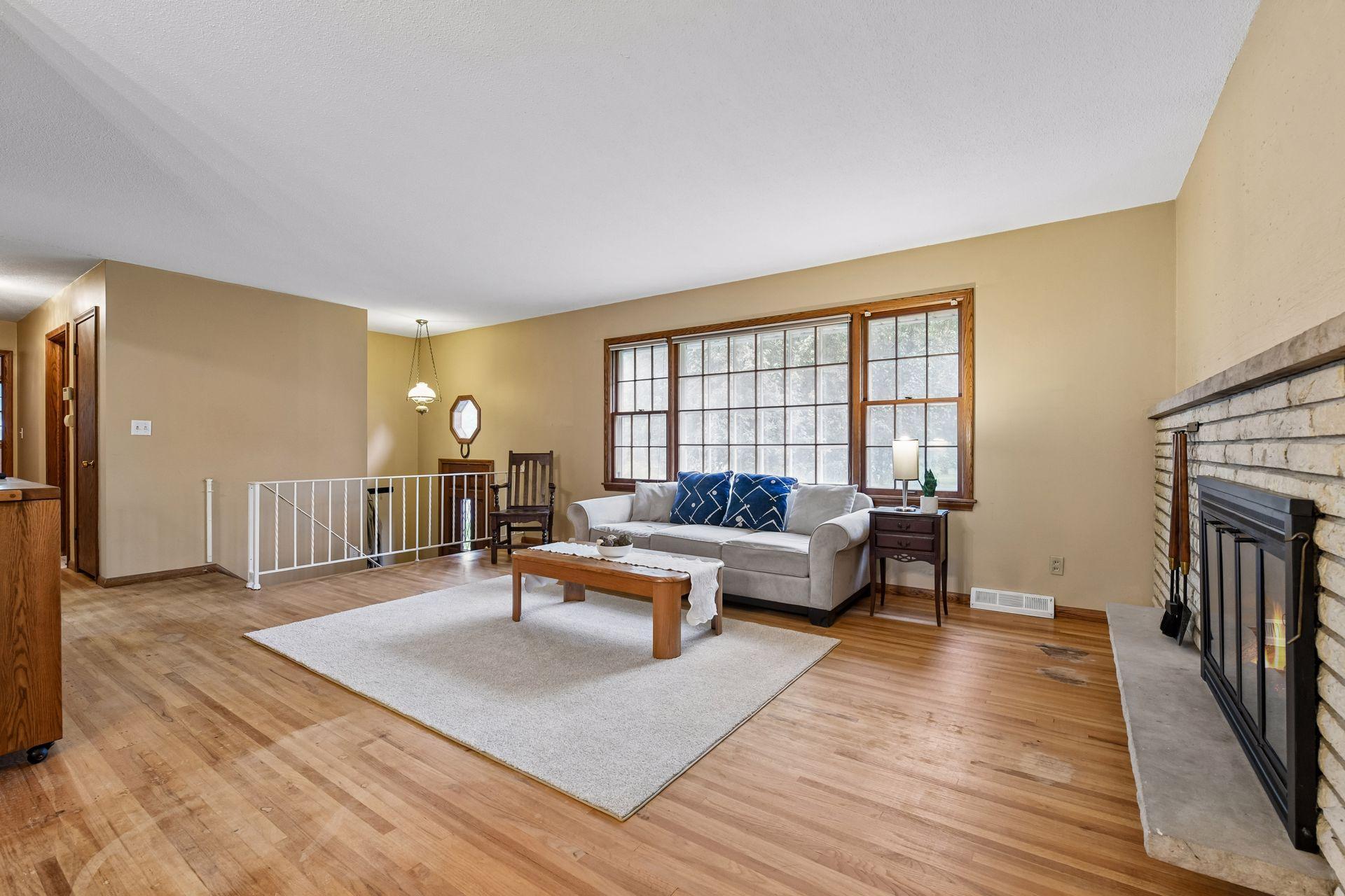 Photo 3 of Single family home for sale at 5603 Woodland Rd, Minnetonka, MN 55345 | MLS# 7133315 | Listing updated on 2026-10-05
