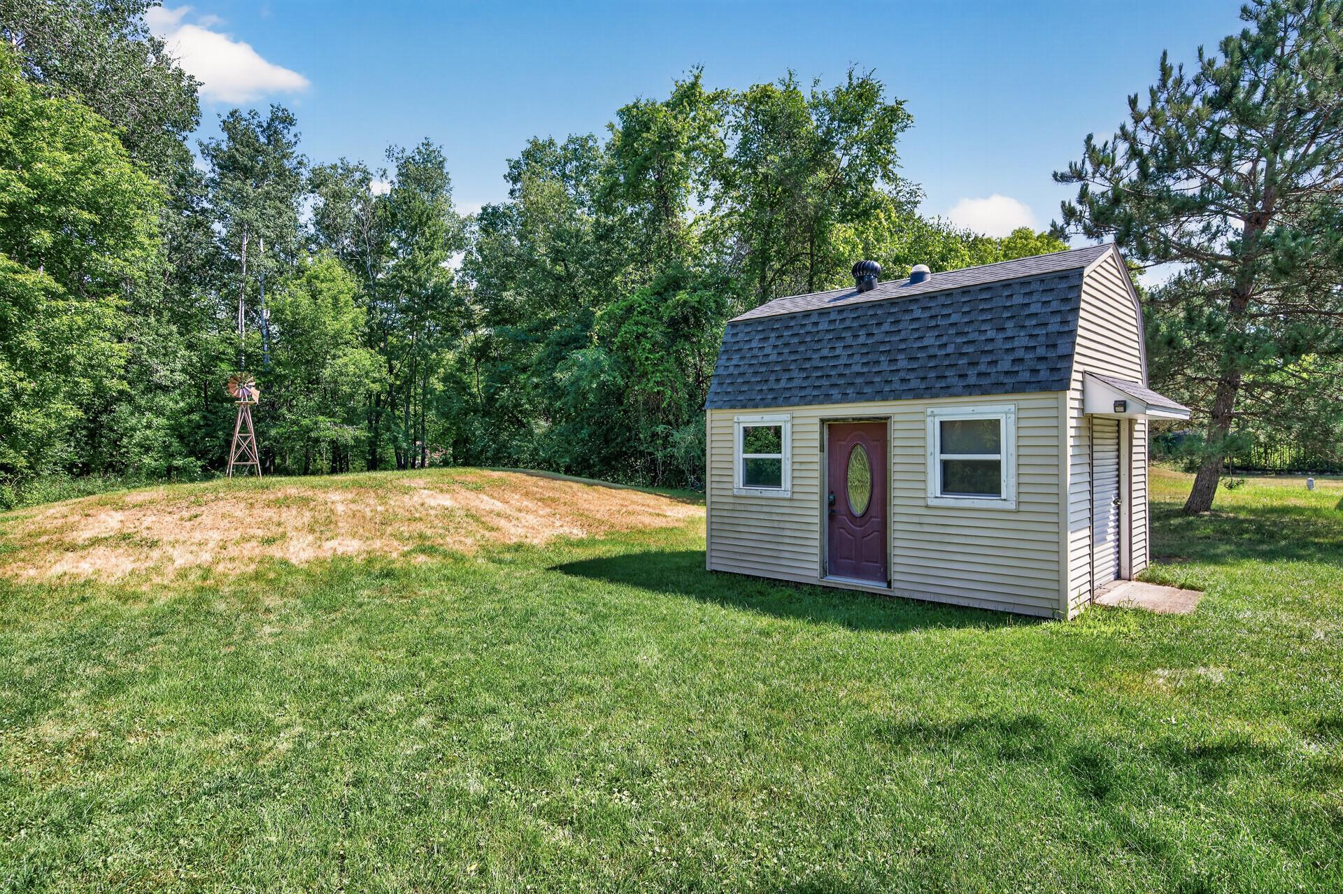 Photo 2 of Single family home for sale at 2051 Deerwood Ln Ne, East Bethel, MN 55092 | MLS# 7133589 | Listing updated on 2026-09-21