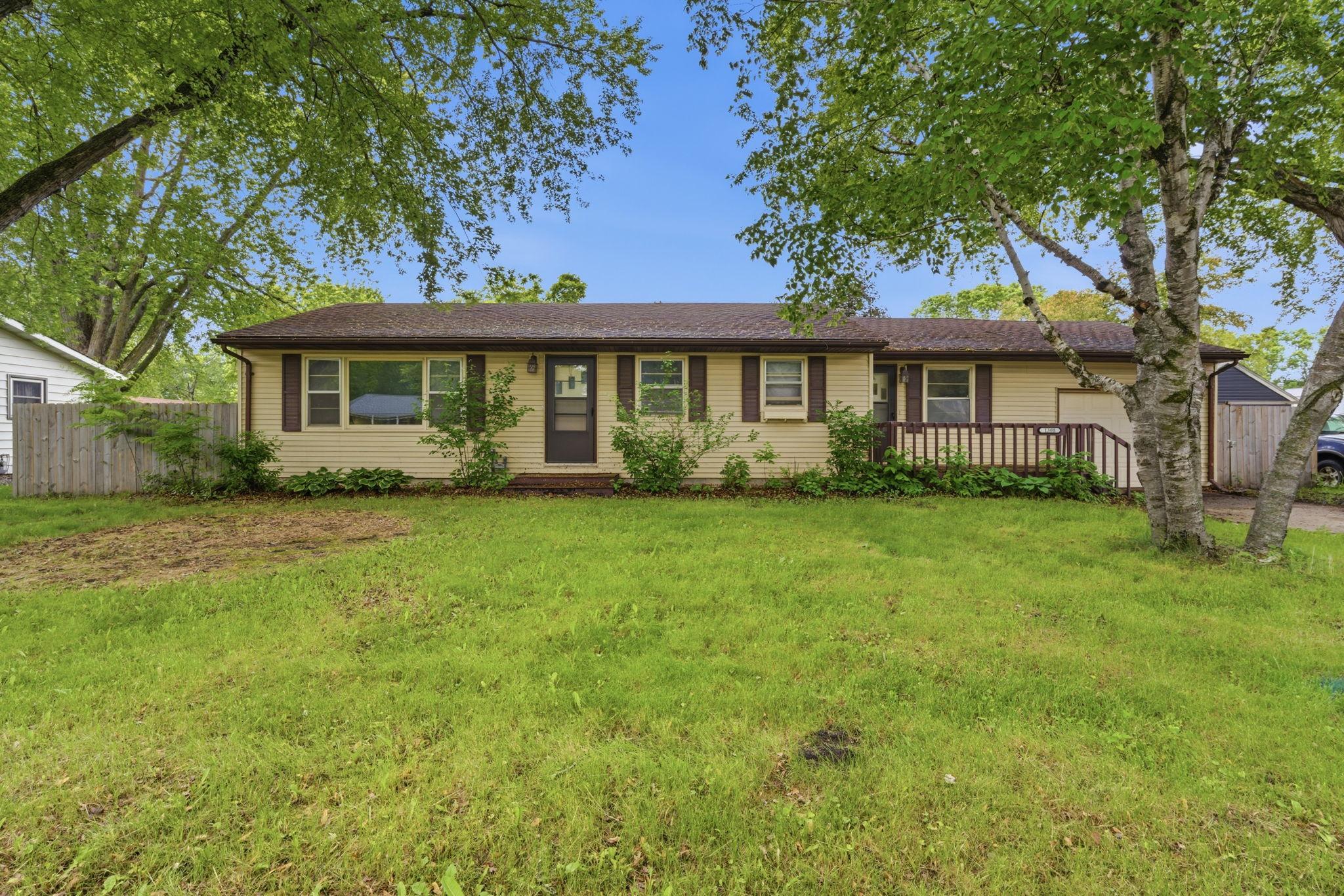 Single family home for sale at 1308 10Th St Sw, Willmar, MN 56201 | MLS# 7133917