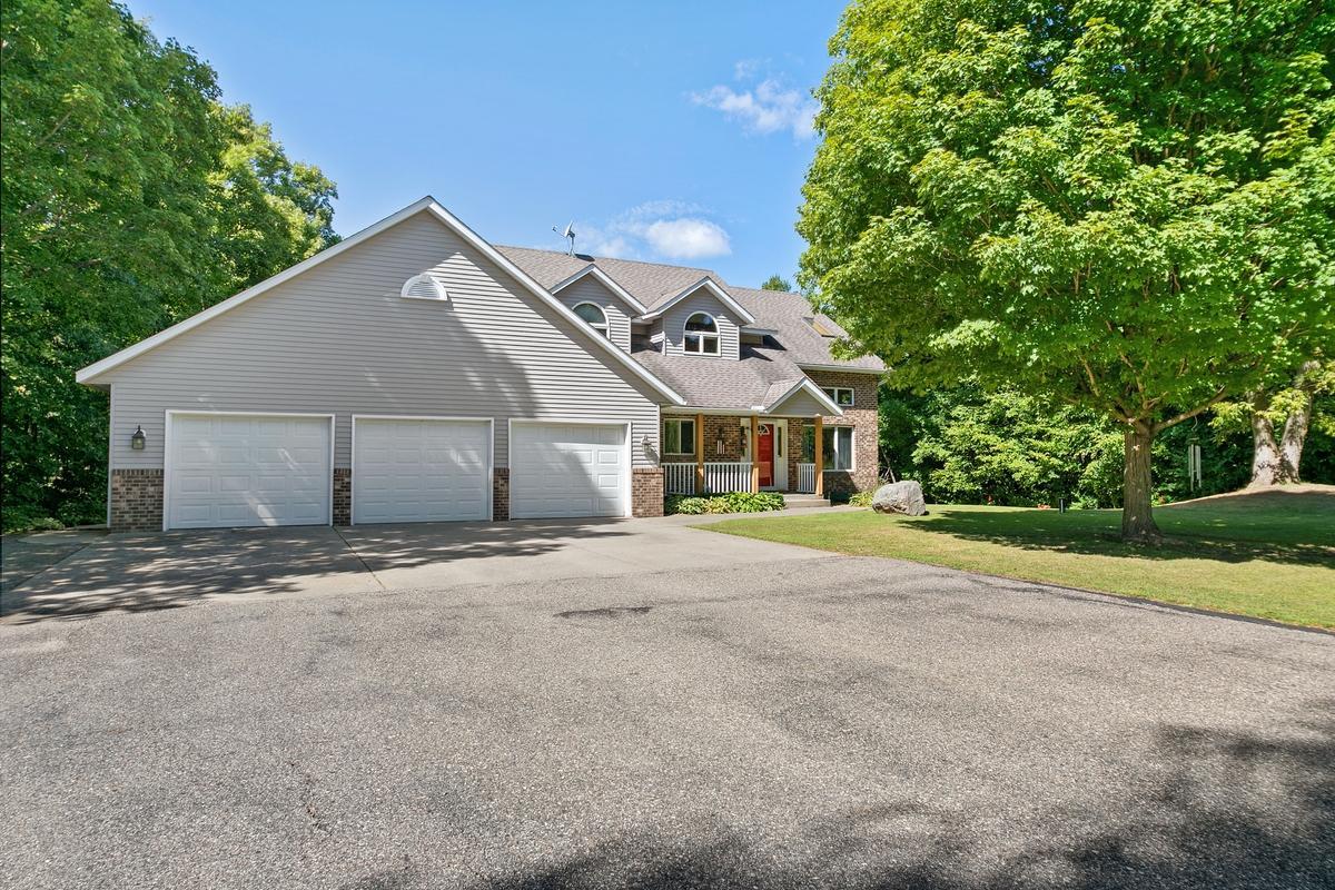 Photo 1 of Sale Pending at 335 Desoto Ave Sw, Buffalo, MN 55313 | MLS# 7136368 | Listing updated on 2026-09-21