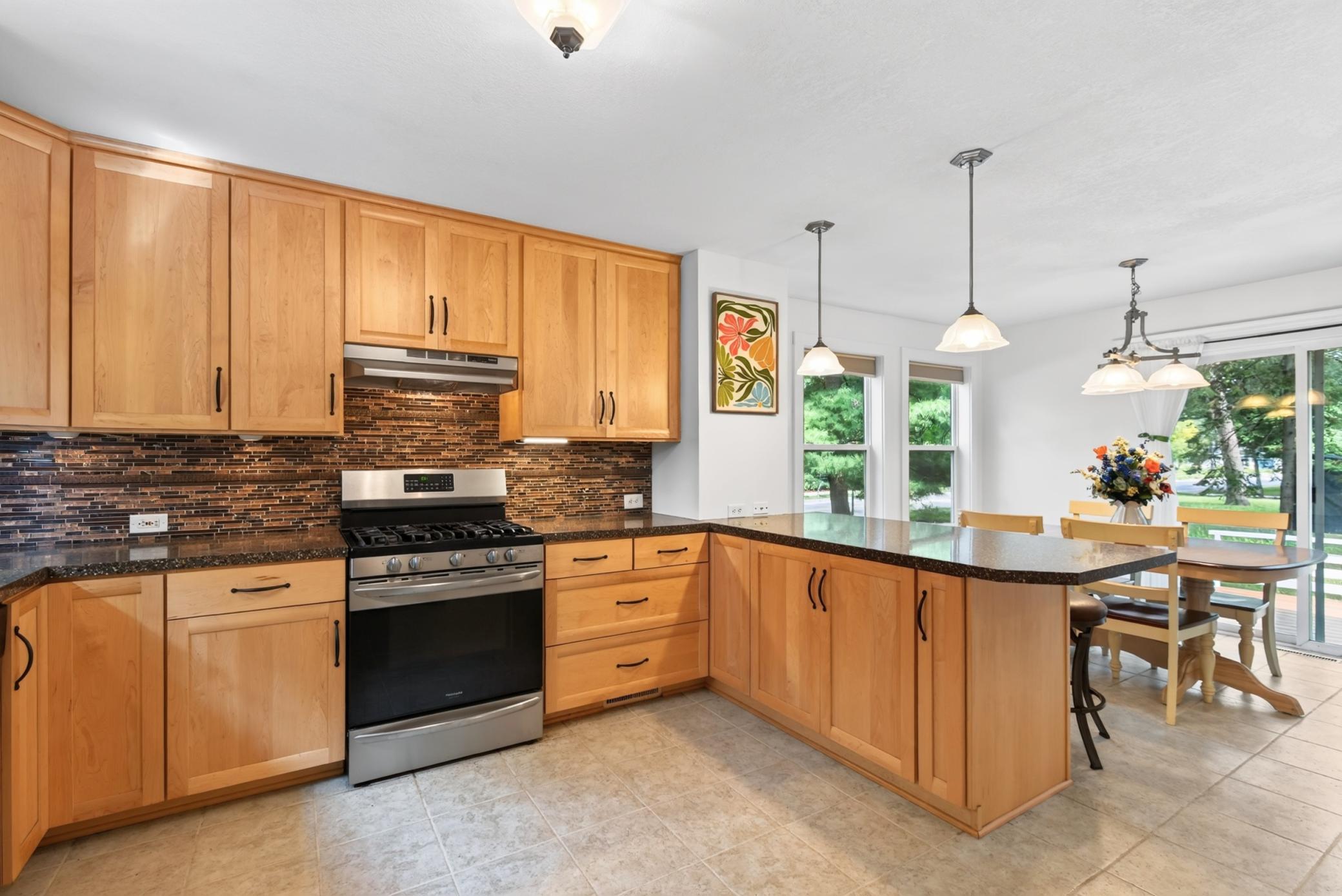 Photo 2 of Single family home for sale at 2577 County Rd H W, Saint Paul, MN 55112 | MLS# 7136608 | Listing updated on 2026-09-21