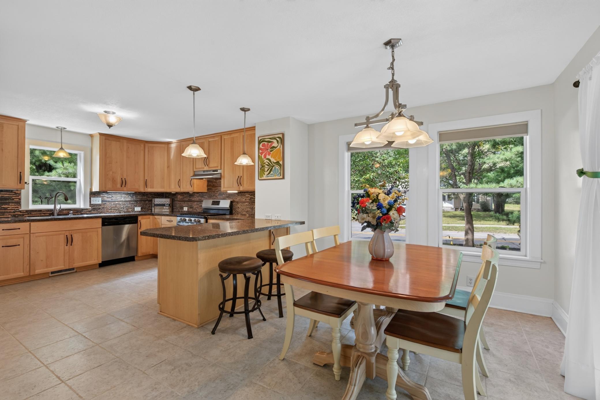 Photo 3 of Single family home for sale at 2577 County Rd H W, Saint Paul, MN 55112 | MLS# 7136608 | Listing updated on 2026-09-21