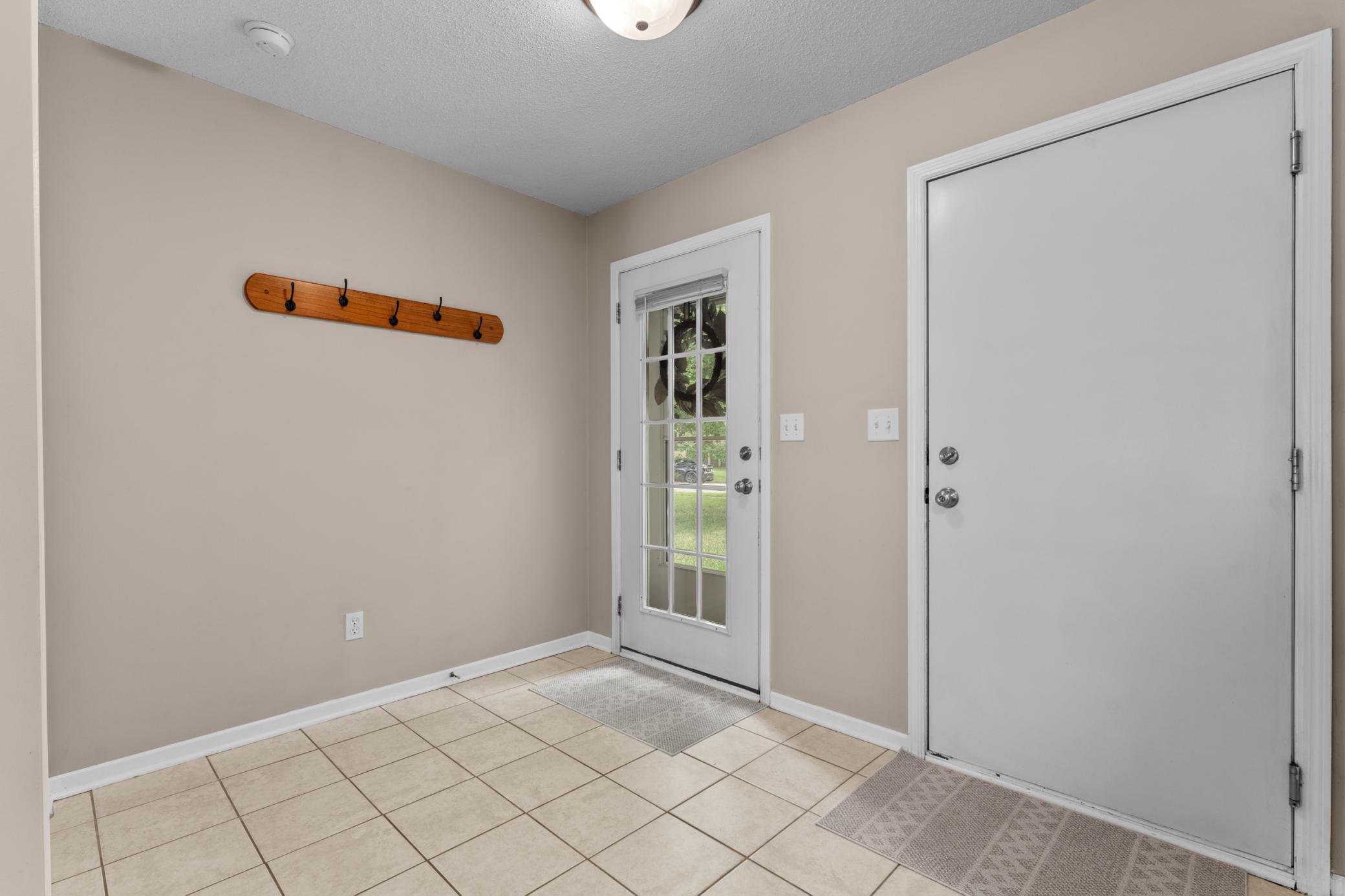 Photo 2 of Sale Pending at 5509 25th Avenue Nw, Rochester, MN 55901 | MLS# 7137553 | Listing updated on 2026-09-21