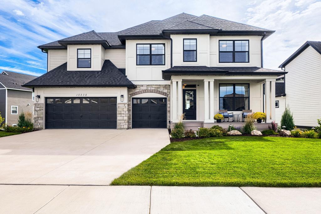 Photo 1 of Single family home for sale at 10238 Shadyview Ln N, Maple Grove, MN 55311 | MLS# 7139005 | Listing updated on 2026-10-15