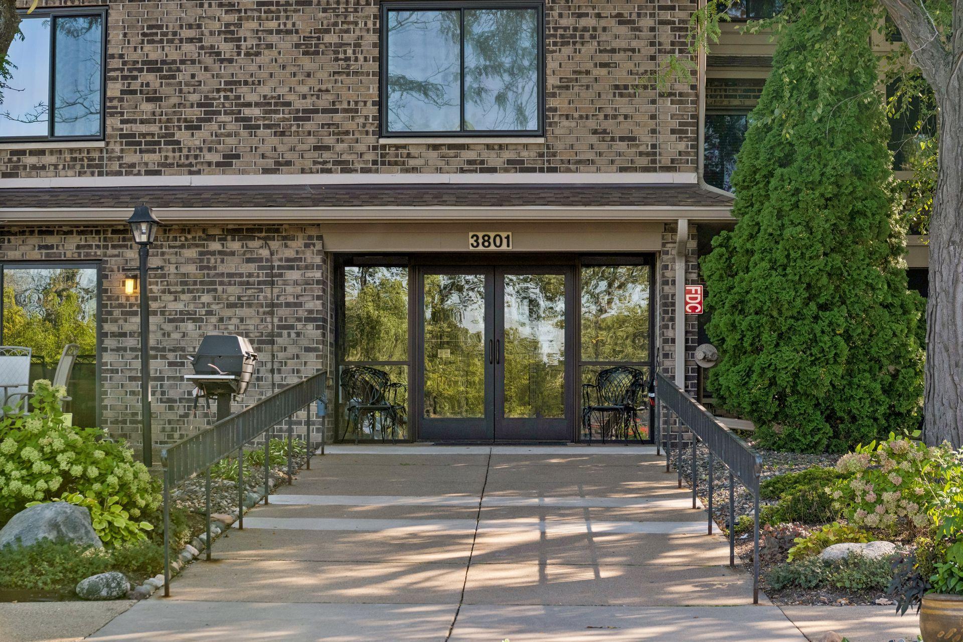 3801-w-98th-street-306-minneapolis-mn-55431/hzid_b16e7149