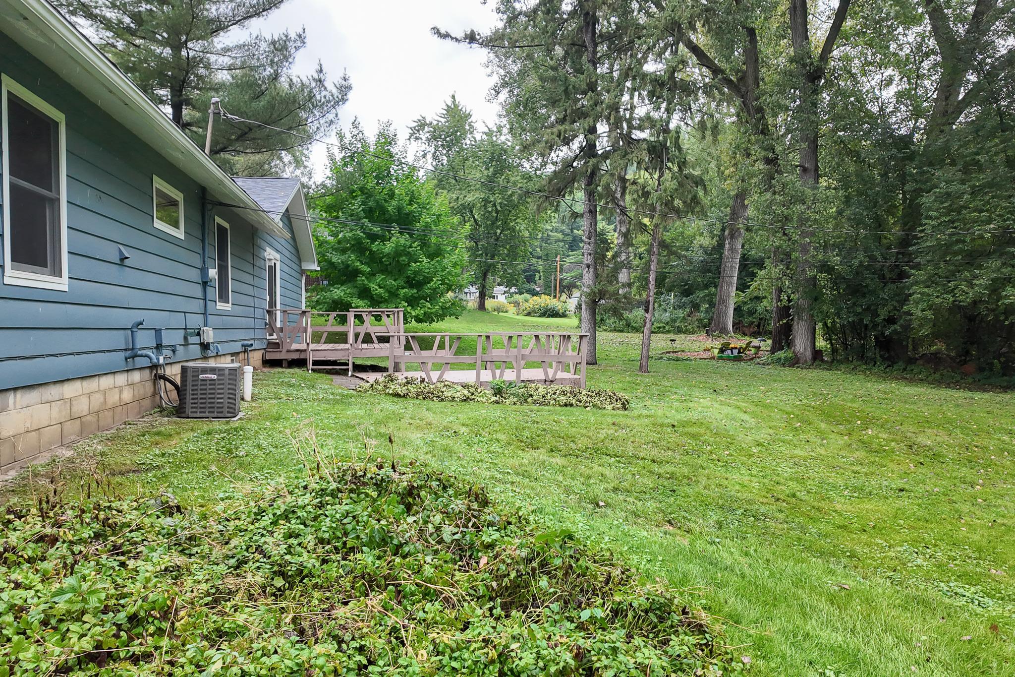 Photo 3 of Single family home for sale at 106 Glendale Rd, Winona, MN 55987 | MLS# 7140082 | Listing updated on 2026-10-25