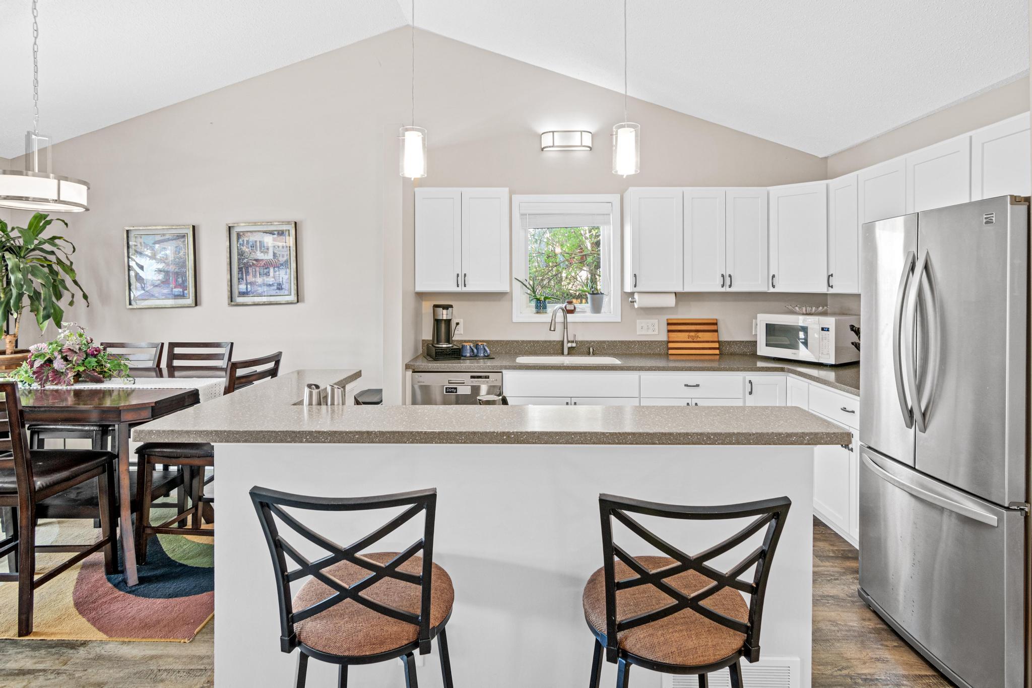 Photo 3 of Single family home for sale at 421 E Lake St, Waconia, MN 55387 | MLS# 7140571 | Listing updated on 2026-10-15