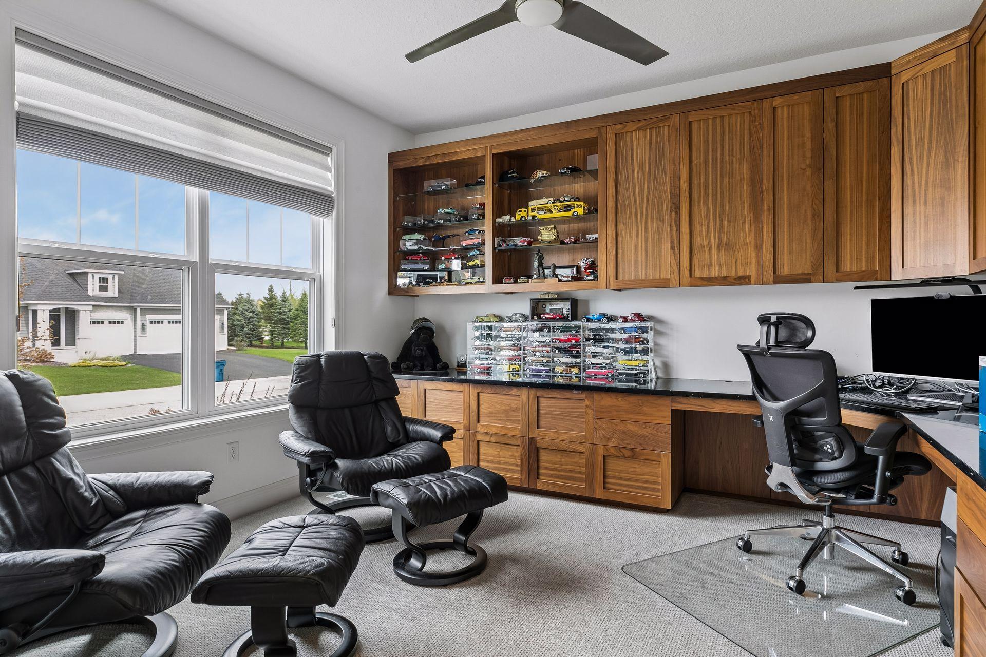 Photo 3 of Single family home for sale at 1114 Mehegan Ln, Saint Paul, MN 55127 | MLS# 7141893 | Listing updated on 2026-09-21