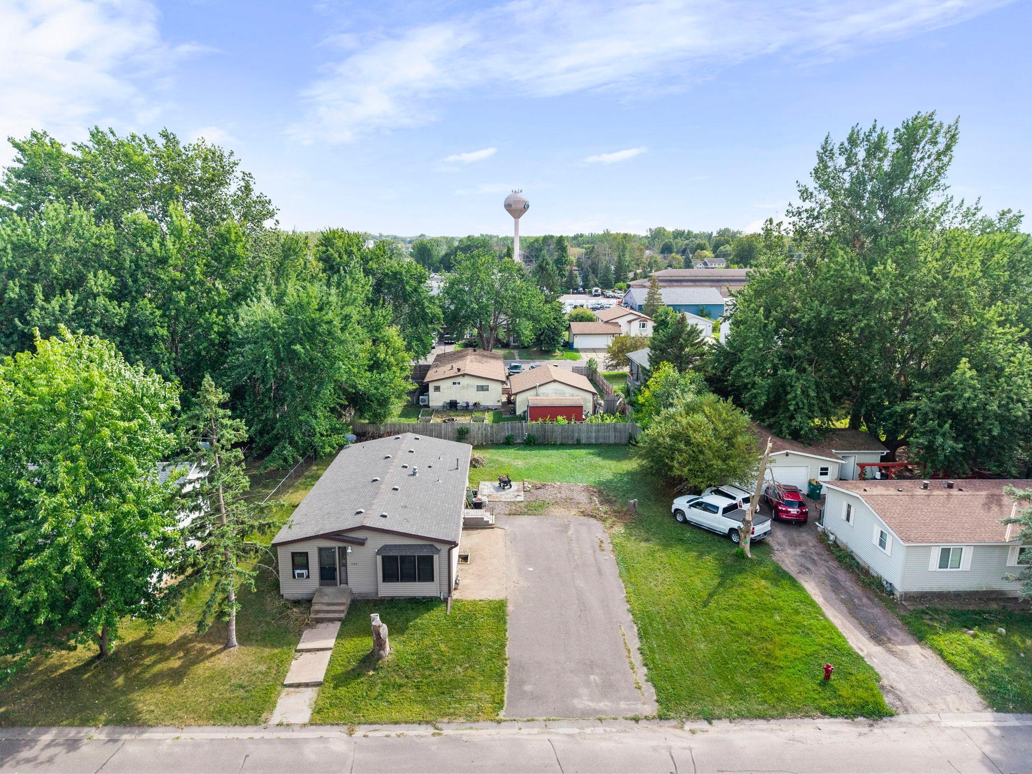 Photo 3 of Single family home for sale at 1989 Cardinal Dr, Hugo, MN 55038 | MLS# 7142060 | Listing updated on 2026-10-09