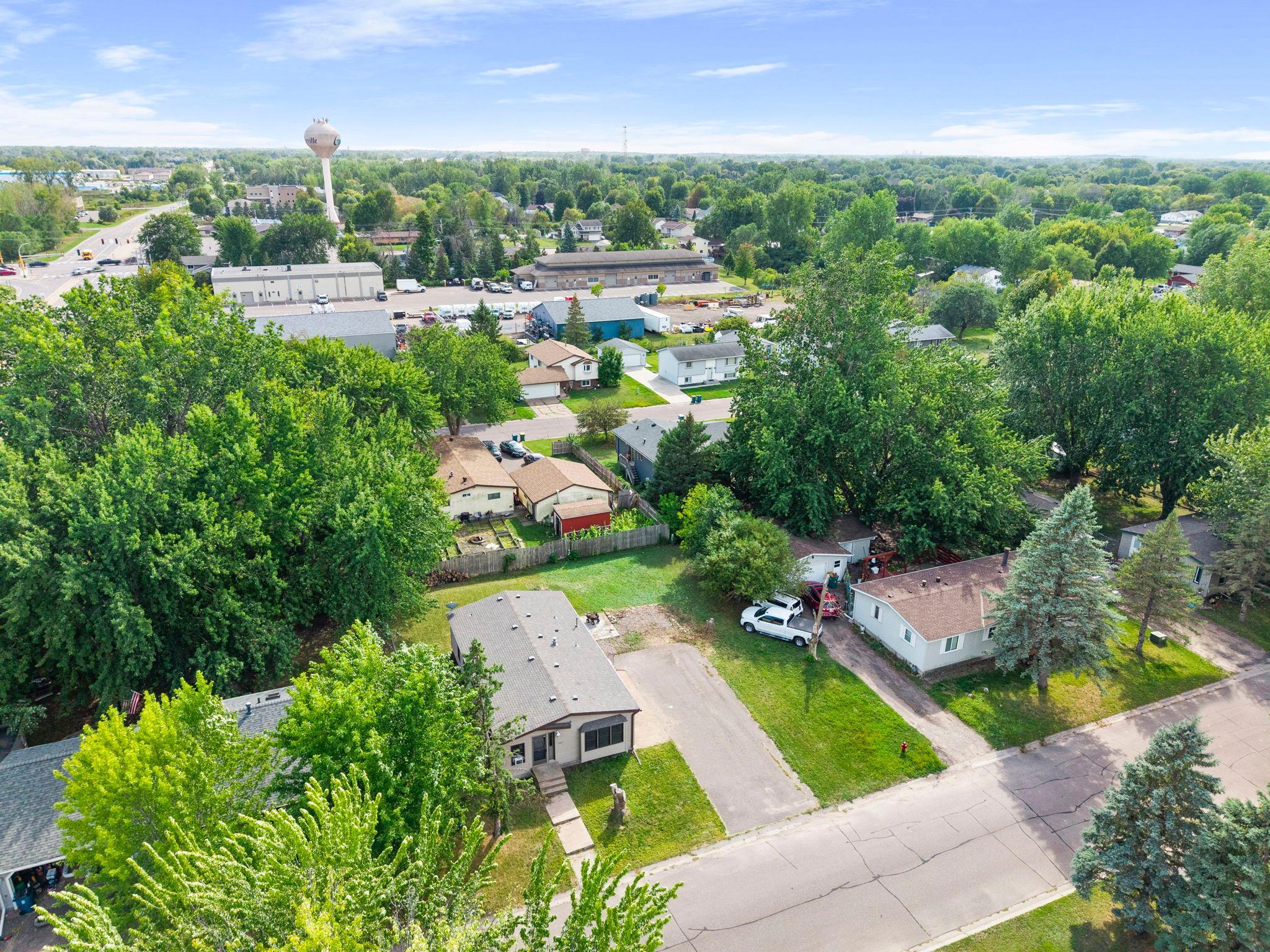 Photo 2 of Single family home for sale at 1989 Cardinal Dr, Hugo, MN 55038 | MLS# 7142060 | Listing updated on 2026-10-09