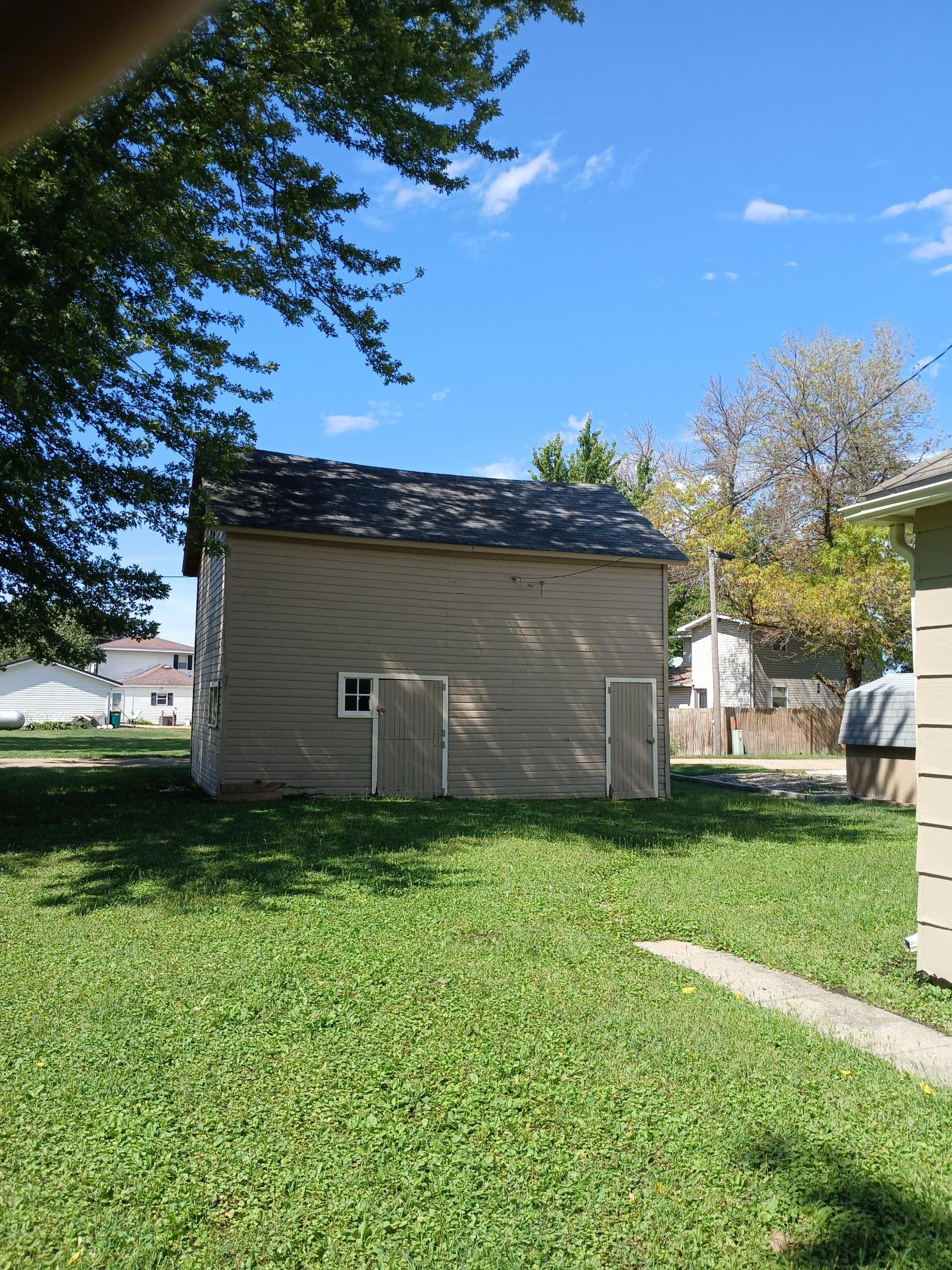 Photo 3 of Sale Pending at 280 Euclid St, Alden, MN 56009 | MLS# 7142217 | Listing updated on 2026-09-21
