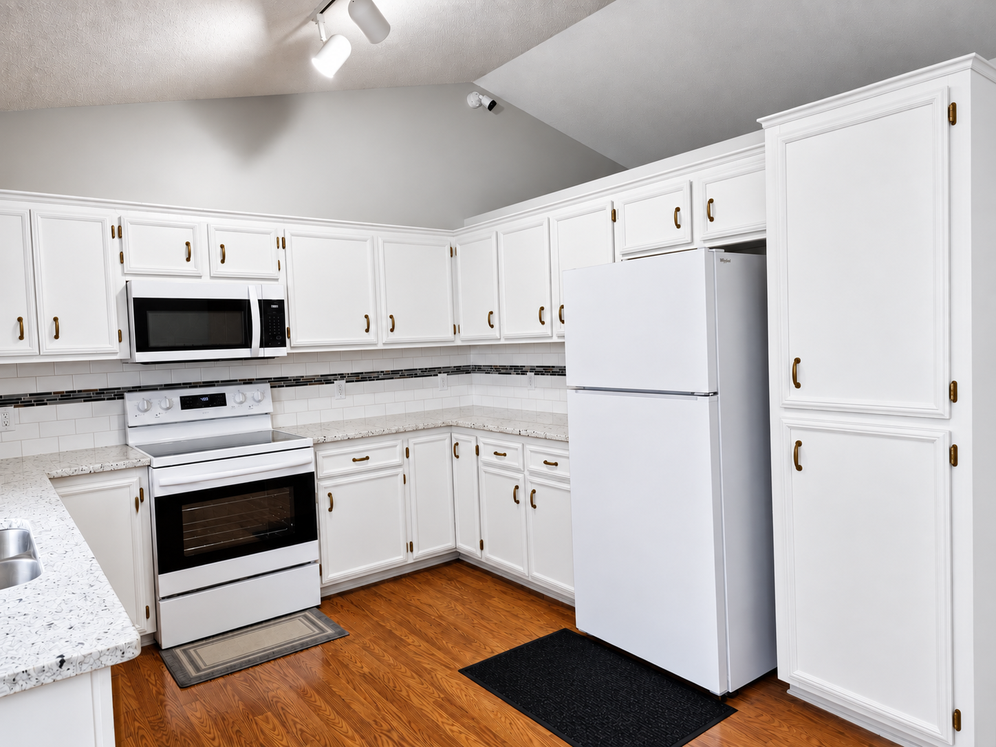 Photo 4 of Single family home for sale at 7005 Jocelyn Ave S, Cottage Grove, MN 55016 | MLS# 7142638 | Listing updated on 2026-09-24