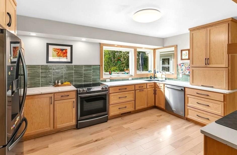Photo 2 of Single family home for sale at 13881 90th Avenue N, Maple Grove, MN 55369 | MLS# 7143755 | Listing updated on 2026-10-05