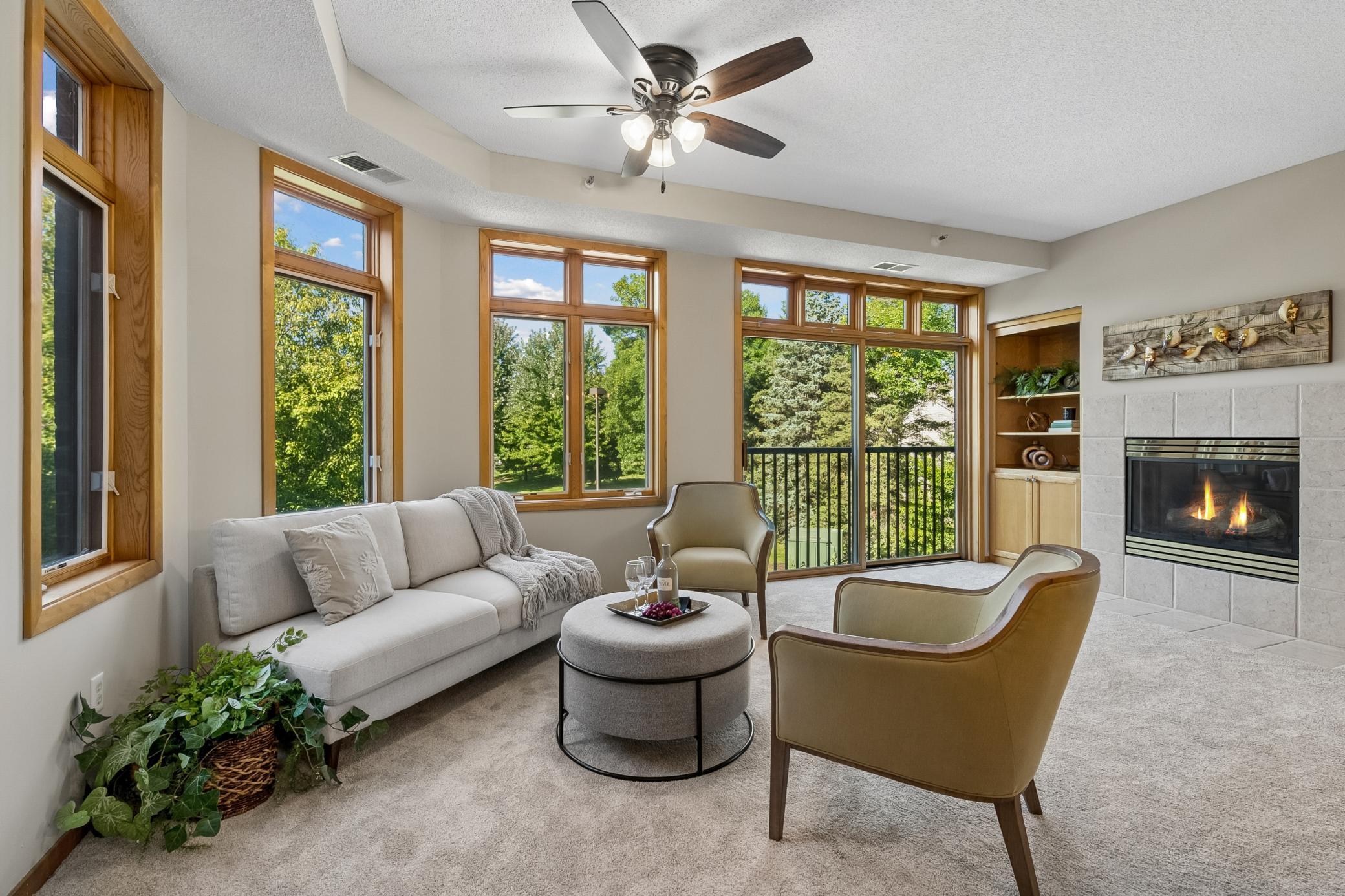 Listing Photo 4 - Condo for sale in building located at 5555 Dewey Hl Rd, Edina, MN 55439 - Unit #202