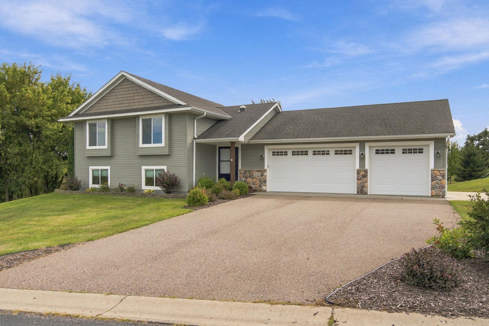 Single family home for sale at 822 Deer Path, Montgomery, MN 56069 | MLS# 7143991