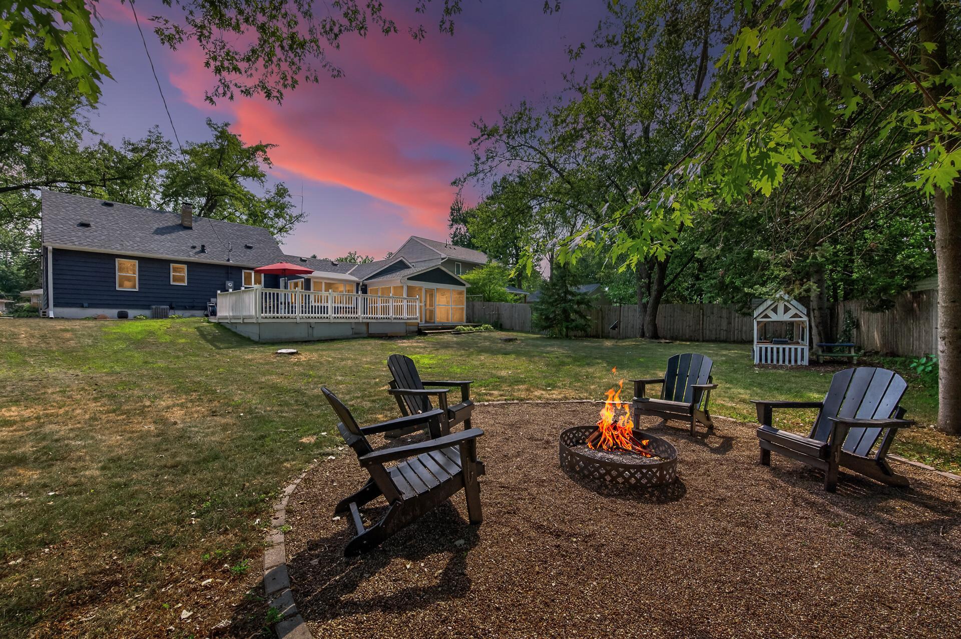 Photo 2 of Sale Pending at 651 County Rd B2 W, Saint Paul, MN 55113 | MLS# 7144065 | Listing updated on 2026-09-21
