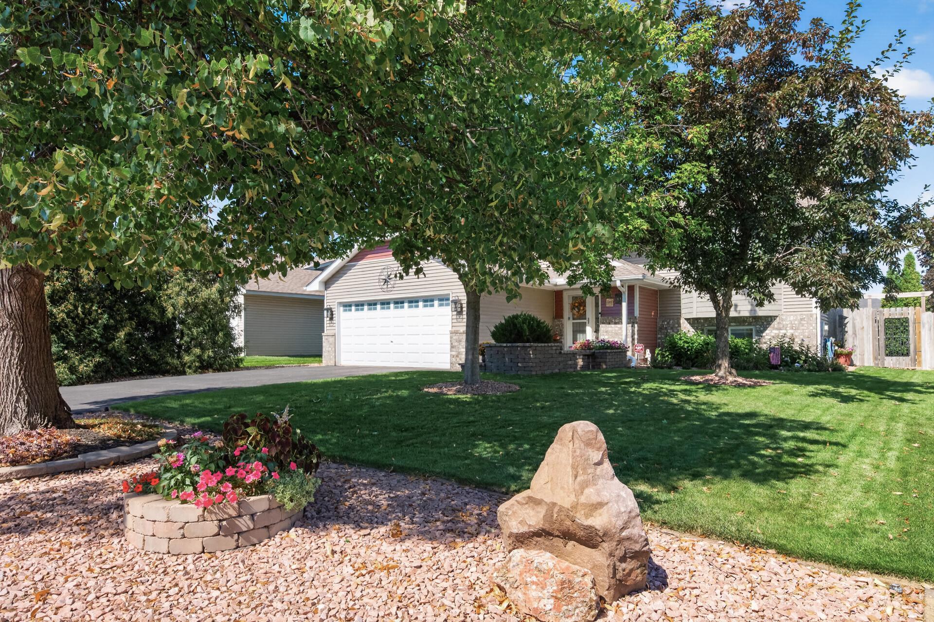 Photo 3 of Single family home for sale at 7224 96th Street S, Cottage Grove, MN 55016 | MLS# 7144206 | Listing updated on 2026-09-21