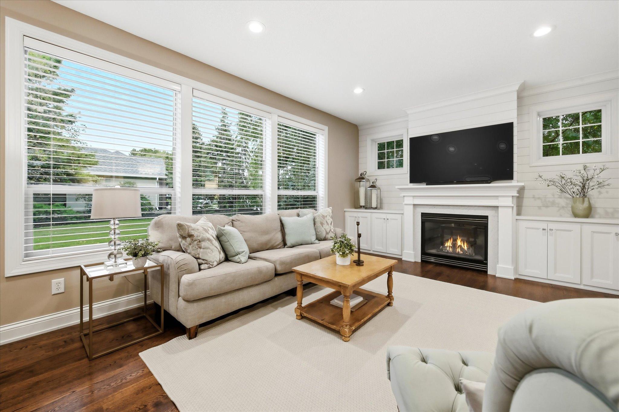 Photo 2 of Single family home for sale at 6808 Cambridge Rd, Shakopee, MN 55379 | MLS# 7144655 | Listing updated on 2026-09-21