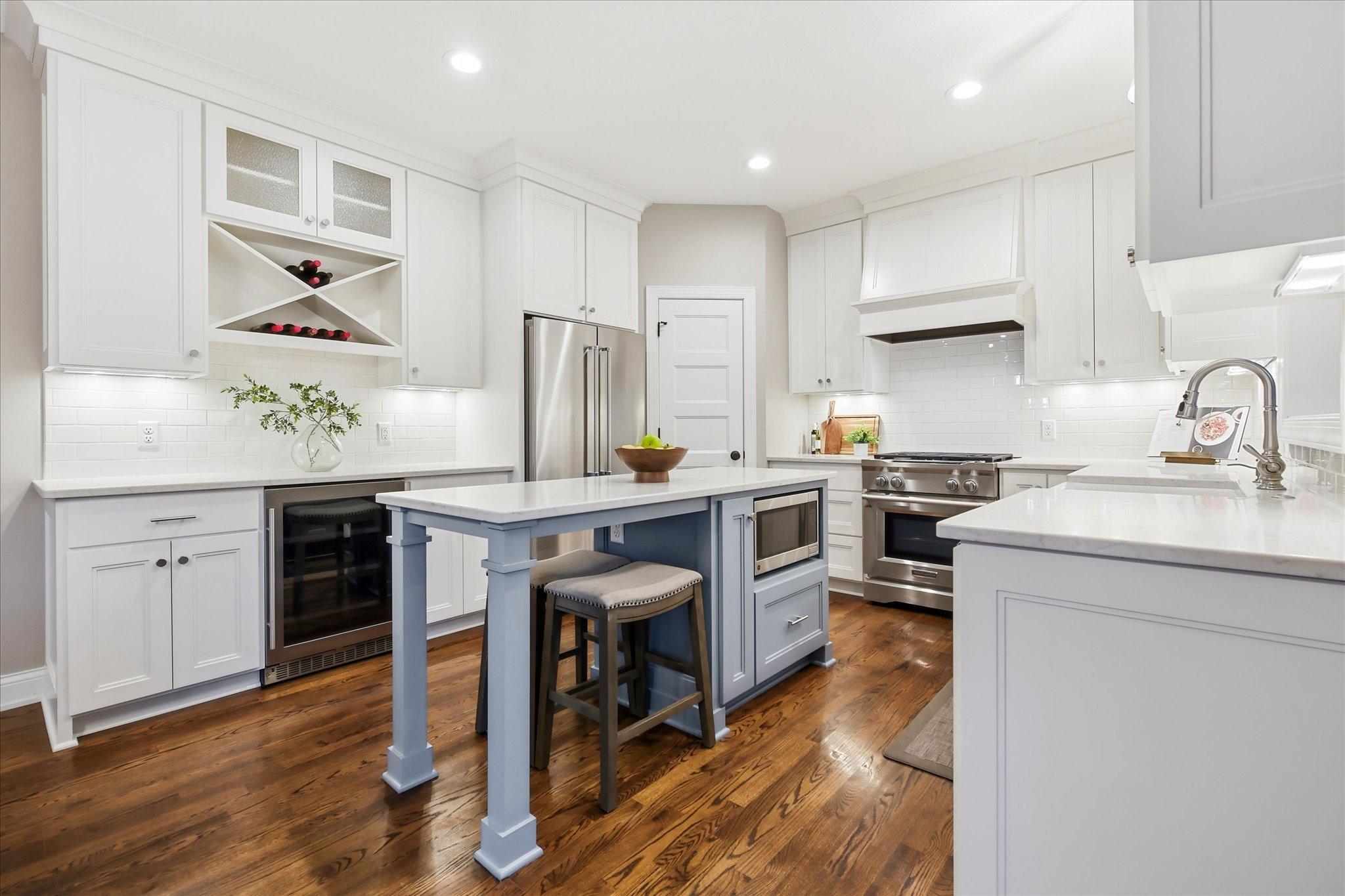 Photo 3 of Single family home for sale at 6808 Cambridge Rd, Shakopee, MN 55379 | MLS# 7144655 | Listing updated on 2026-09-21