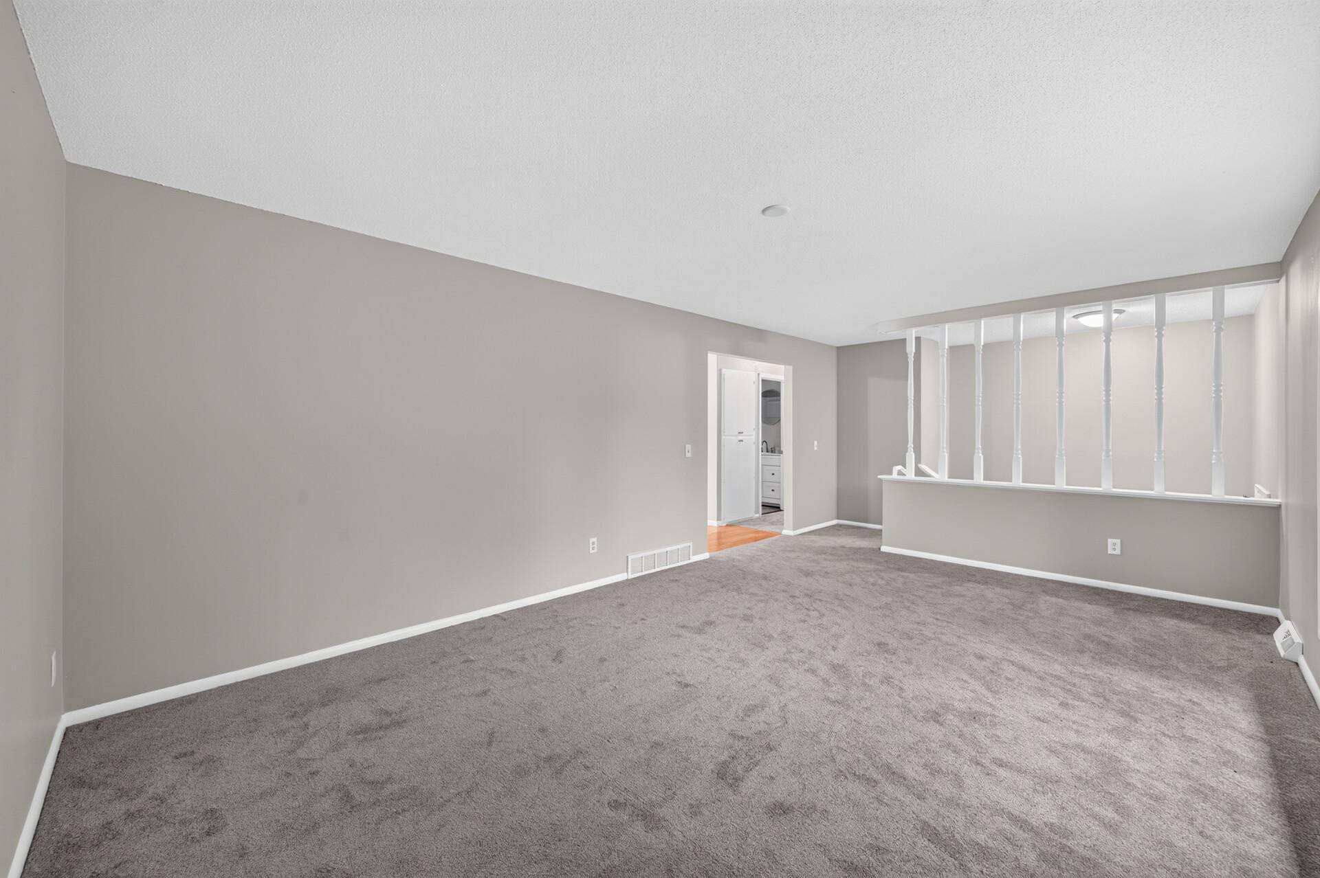 Photo 4 of Single family home for sale at 204 7th Street S, Buffalo, MN 55313 | MLS# 7145007 | Listing updated on 2026-09-21