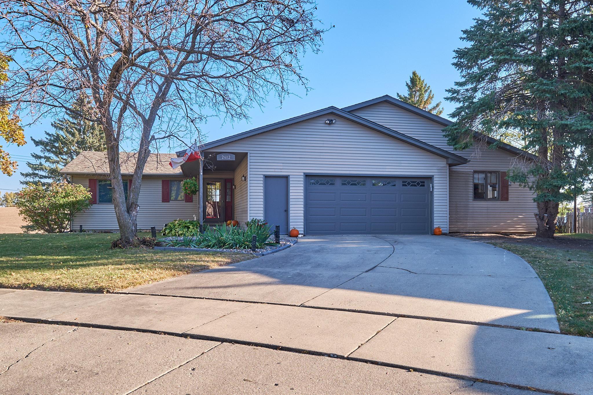 Photo 1 of Single family home for sale at 2612 28th Avenue Nw, Rochester, MN 55901 | MLS# 7145021 | Listing updated on 2026-09-21