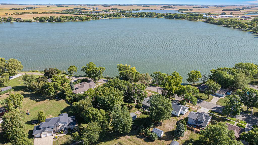 Photo 1 of Single family home for sale at 165 W 5th Street N, Cottonwood, MN 56229 | MLS# 7145114 | Listing updated on 2026-10-19