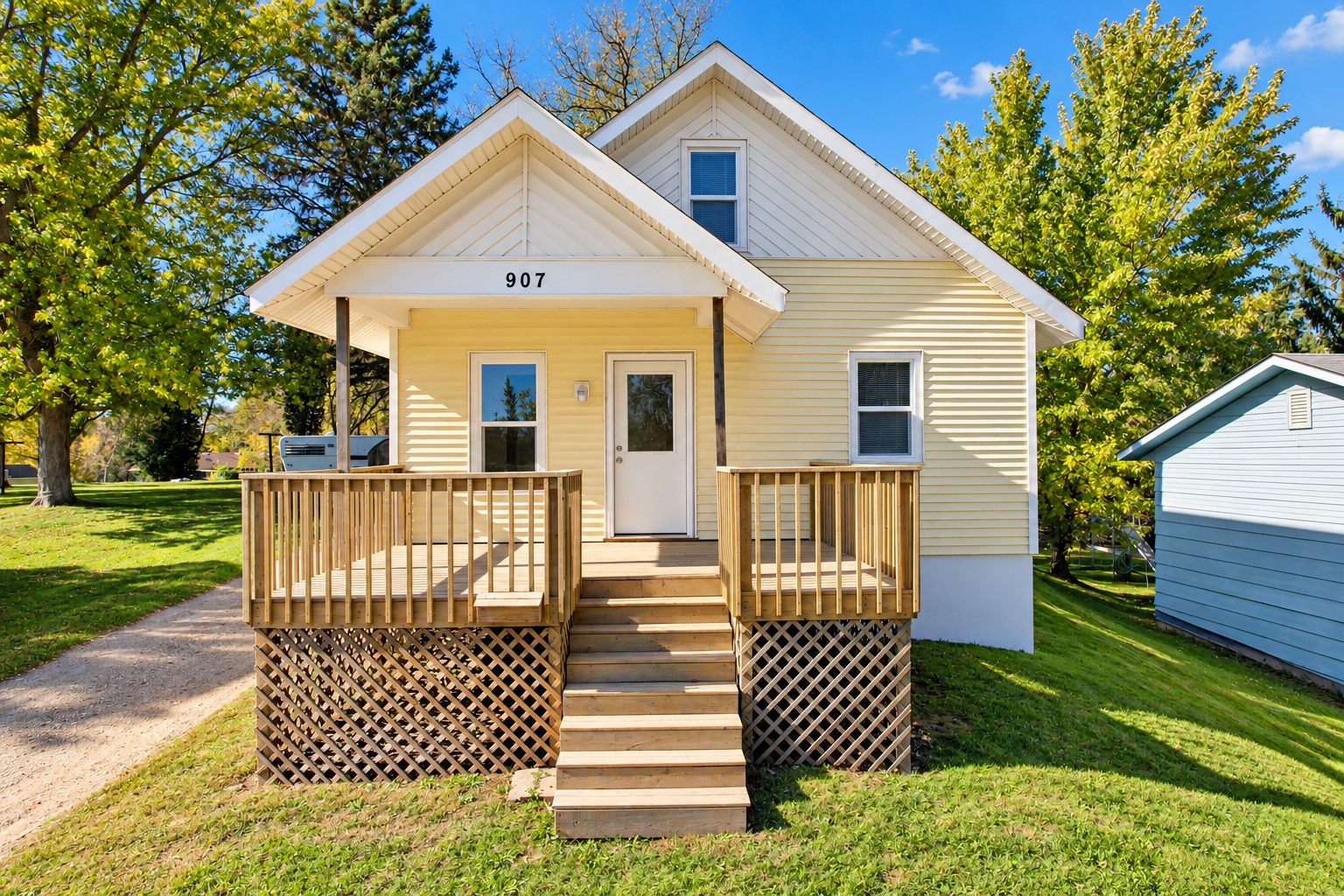Photo 1 of Single family home for sale at 907 N Baird Ave, Fergus Falls, MN 56537 | MLS# 7145496 | Listing updated on 2026-10-25