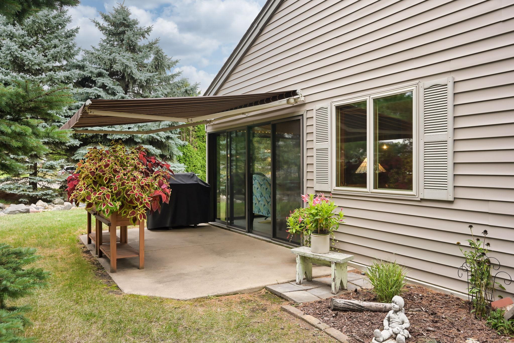 Photo 3 of Townhouse for sale at 1913 Stone Crk, Hudson, WI 54016 | MLS# 7145528 | Listing updated on 2026-09-24