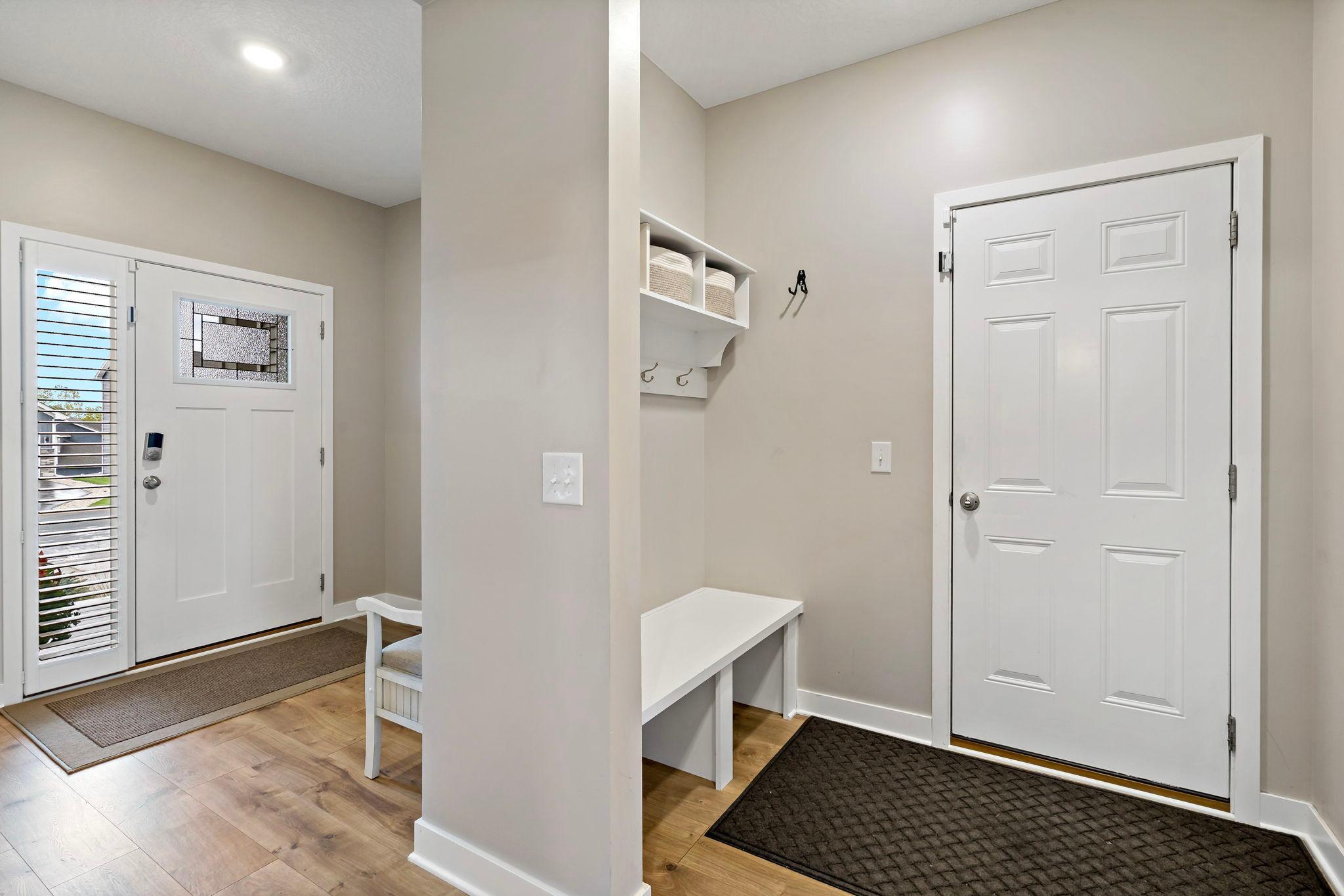 Photo 4 of Single family home for sale at 2140 Windermere Cir, Shakopee, MN 55379 | MLS# 7145578 | Listing updated on 2026-09-21
