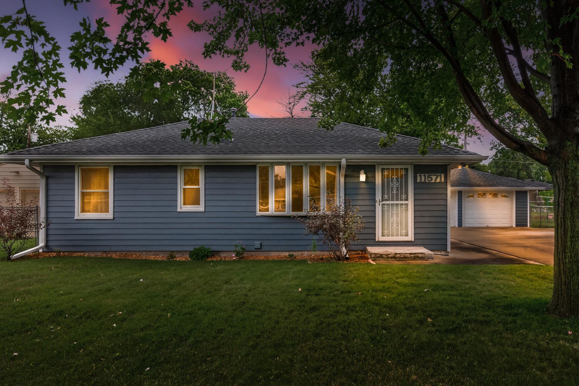 Photo 1 of Sale Pending at 11571 Kumquat St Nw, Minneapolis, MN 55448 | MLS# 7146193 | Listing updated on 2026-09-21