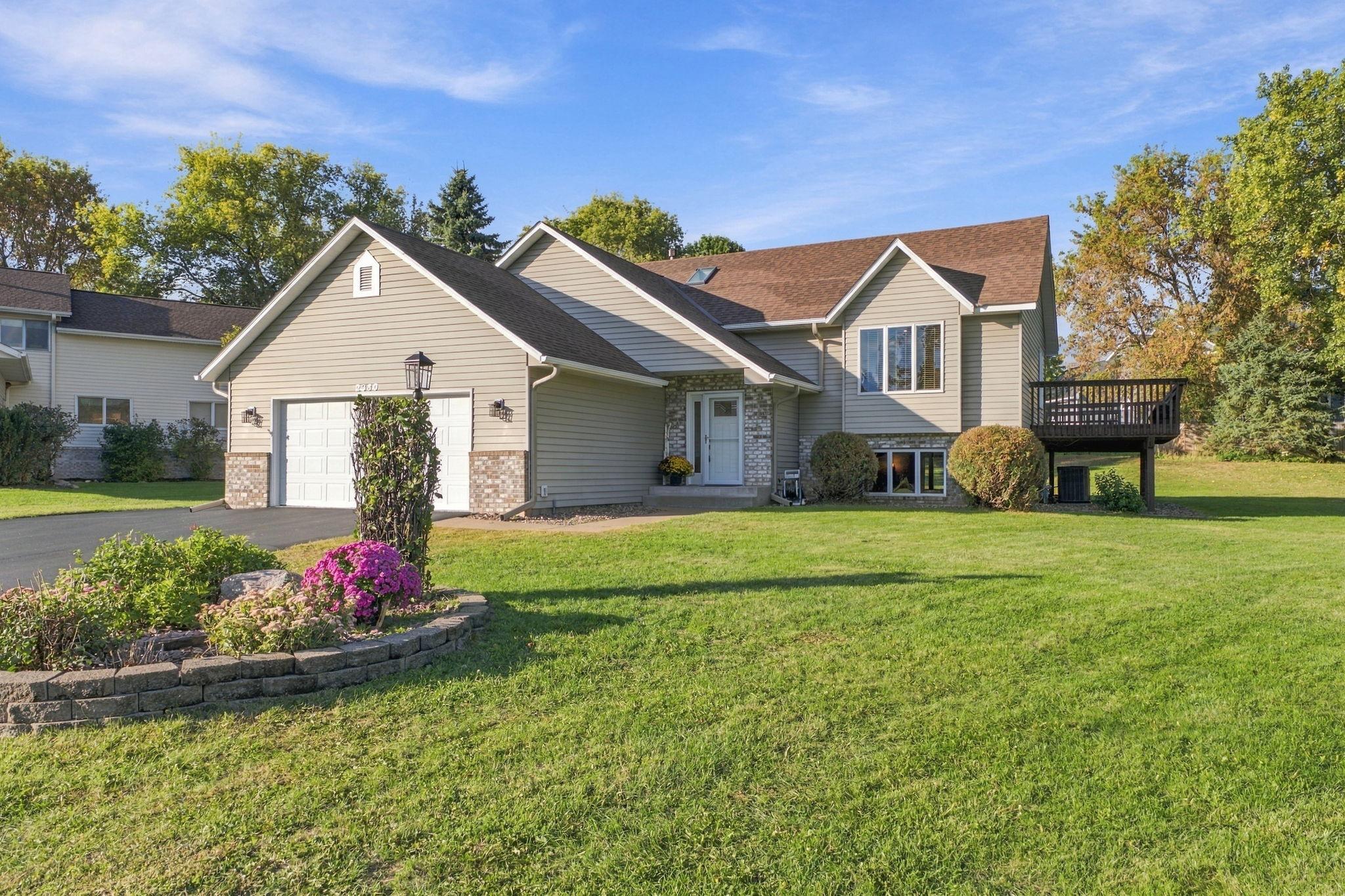 Photo 1 of Single family home for sale at 2330 Oak Glen Ct, Stillwater, MN 55082 | MLS# 7146574 | Listing updated on 2026-09-22