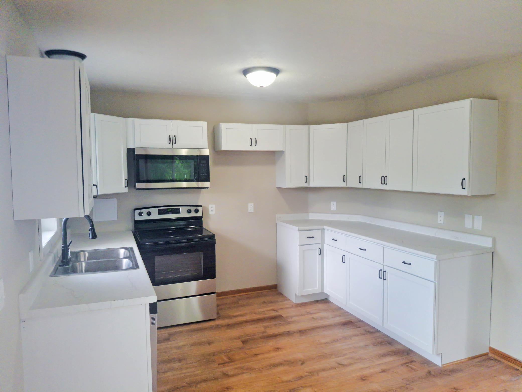Photo 4 of Single family home for sale at 1304 17th Street SW St, Faribault, MN 55021 | MLS# 7147508 | Listing updated on 2026-09-22