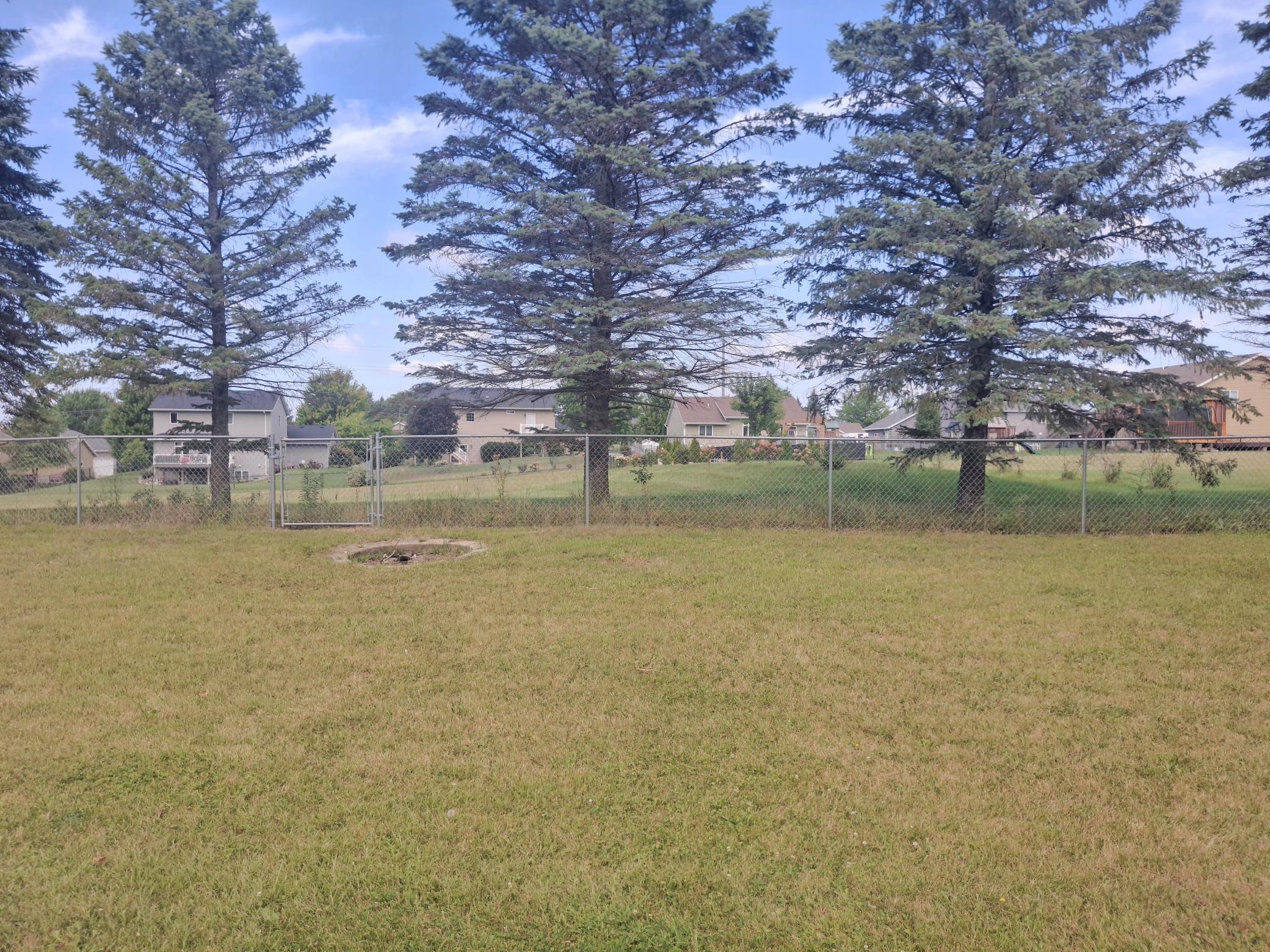 Photo 2 of Single family home for sale at 1304 17th Street SW St, Faribault, MN 55021 | MLS# 7147508 | Listing updated on 2026-09-22
