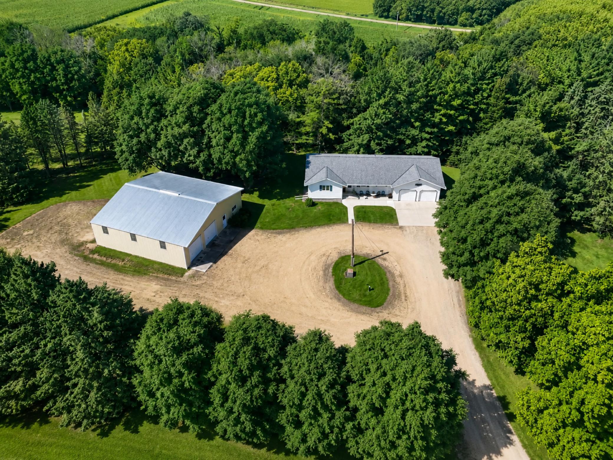 Photo 2 of Single family home for sale at 58691 185th Street, Mankato, MN 56001 | MLS# 7148552 | Listing updated on 2026-09-22